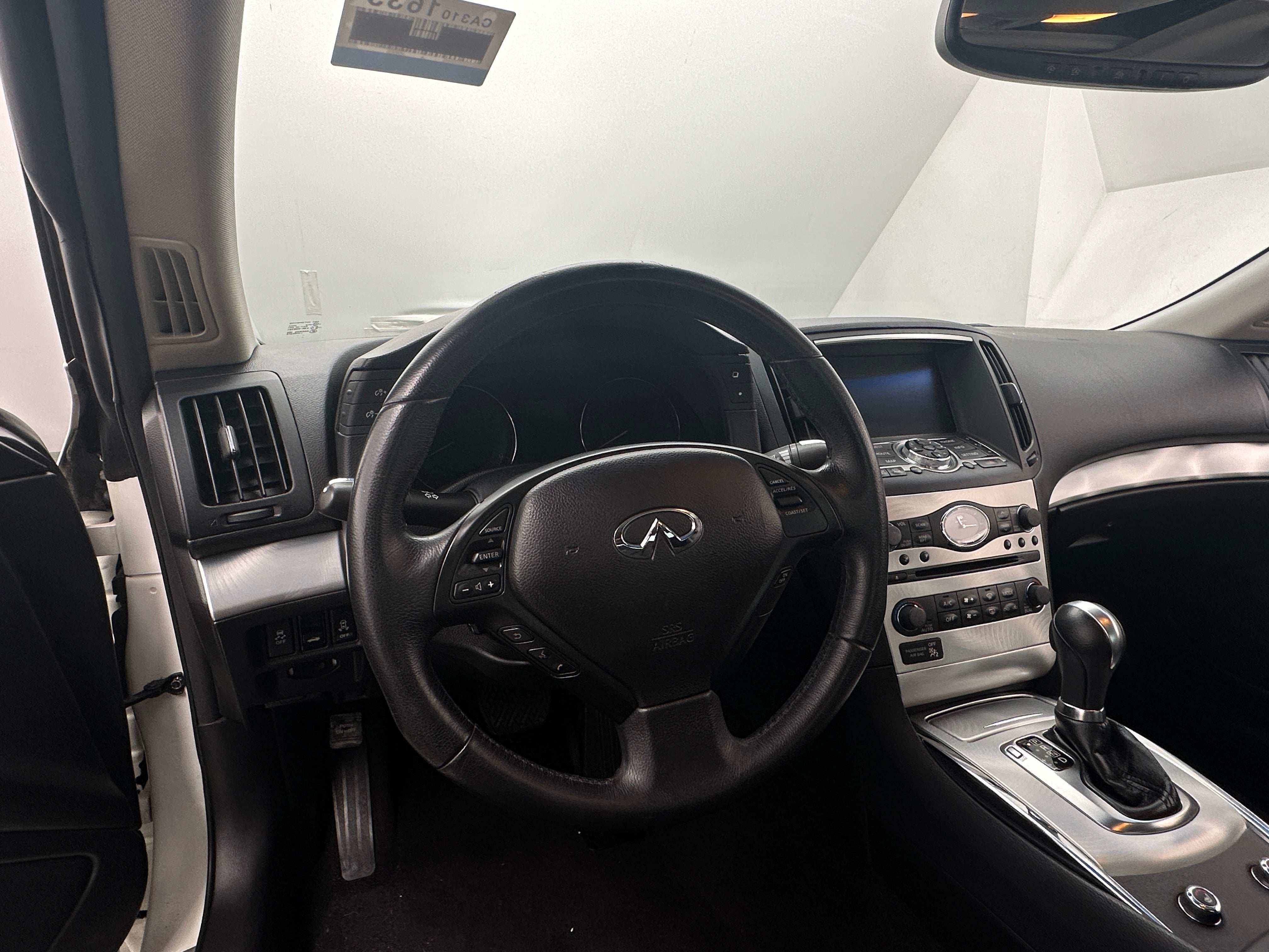 2013 INFINITI G37 Journey 3
