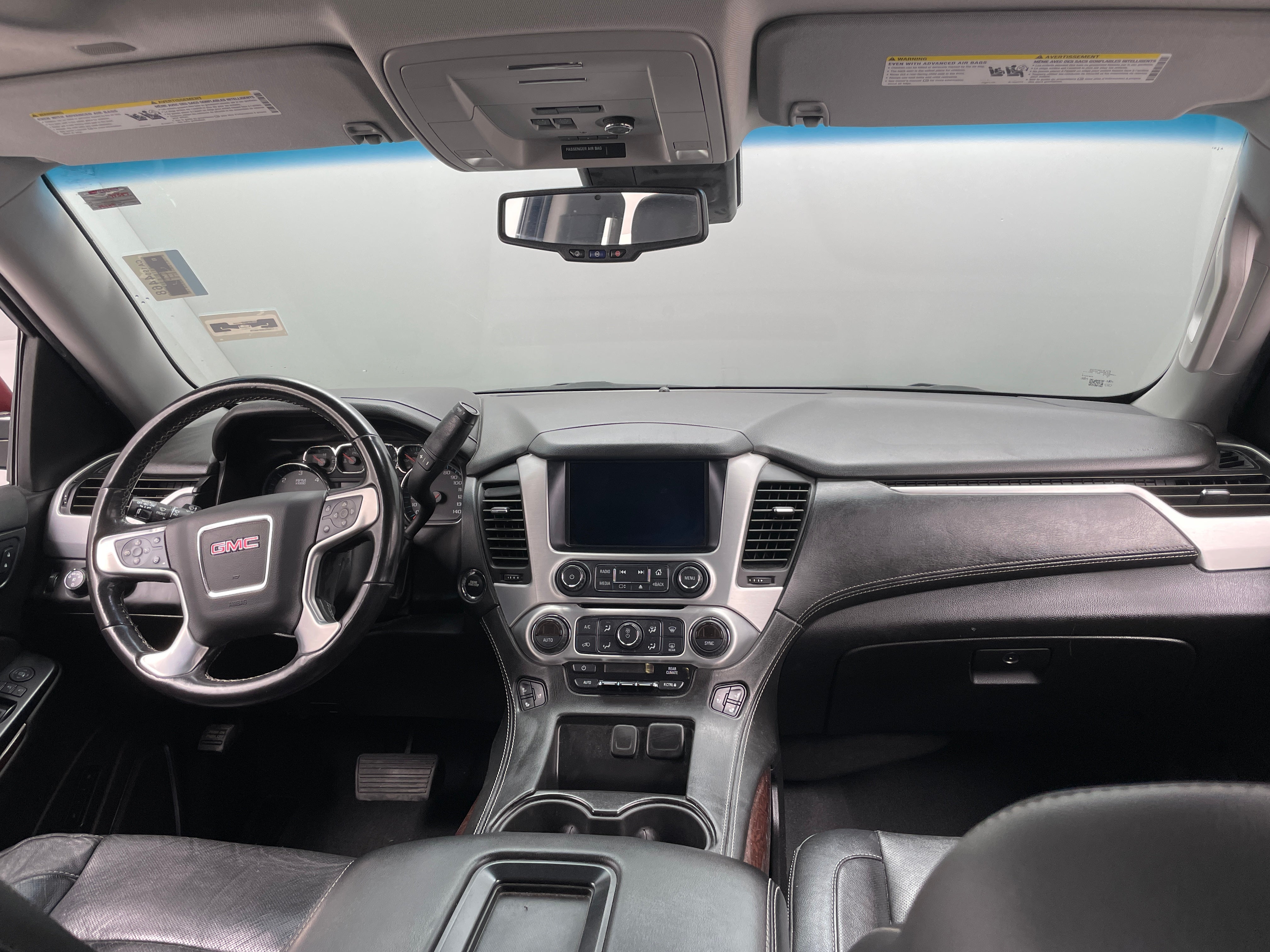 2019 GMC Yukon XL SLT 2