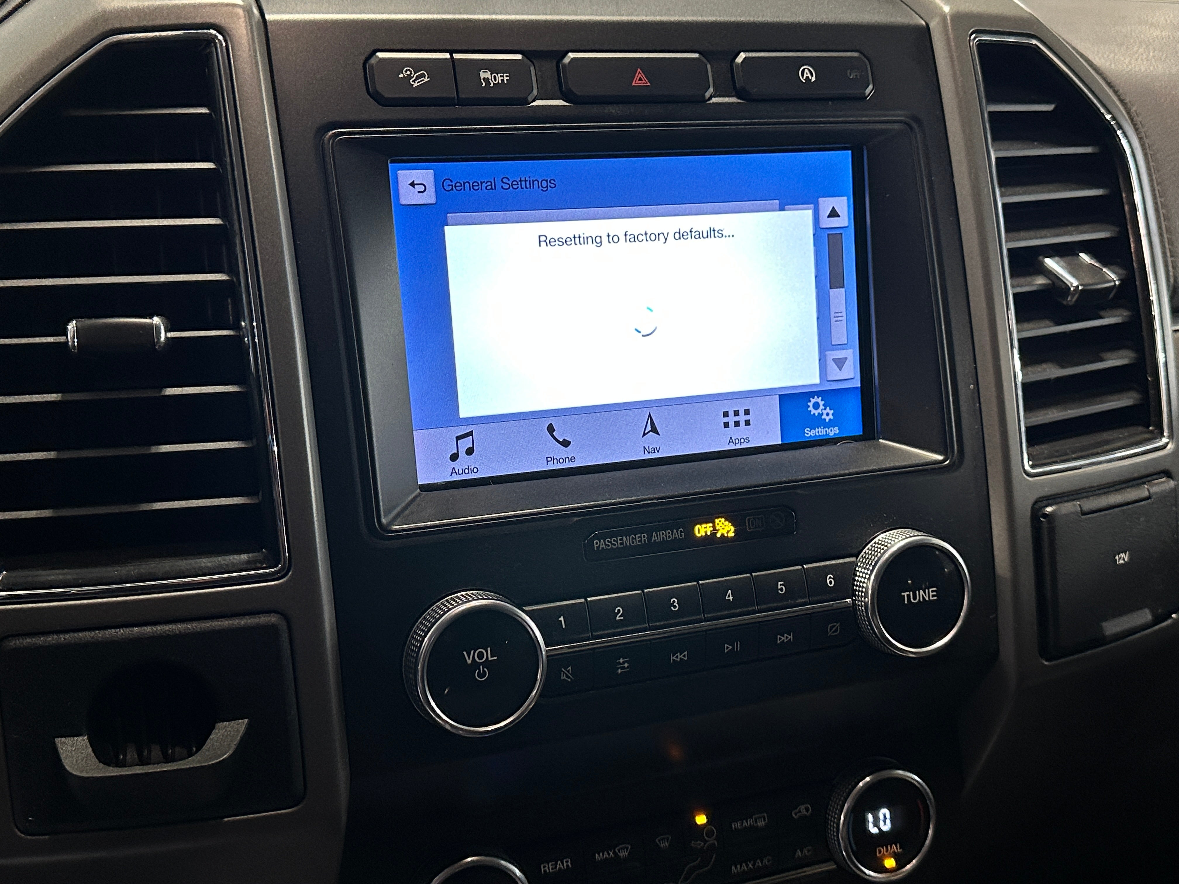 2019 Ford Expedition MAX XLT 4