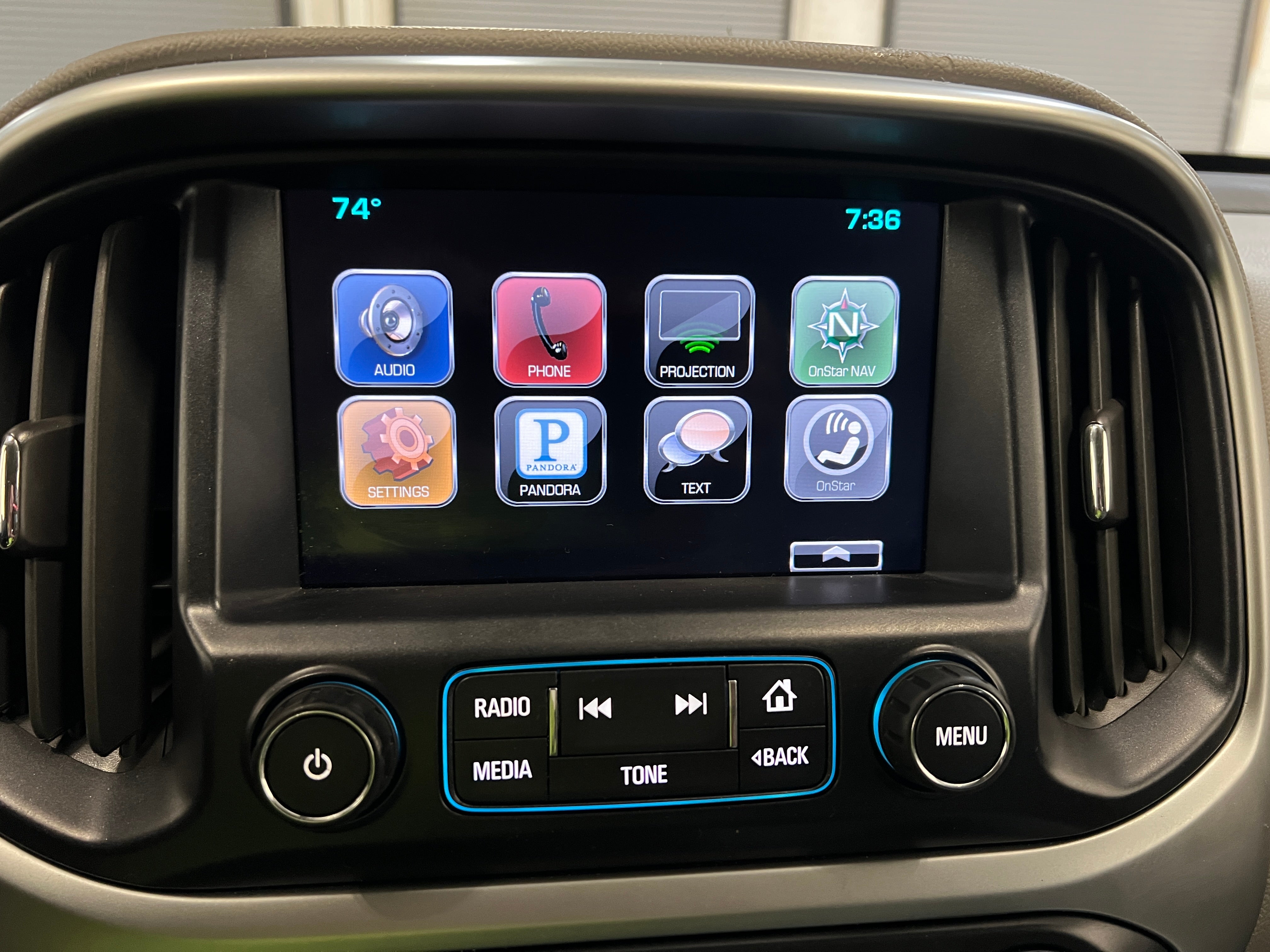 2016 Chevrolet Colorado LT 4