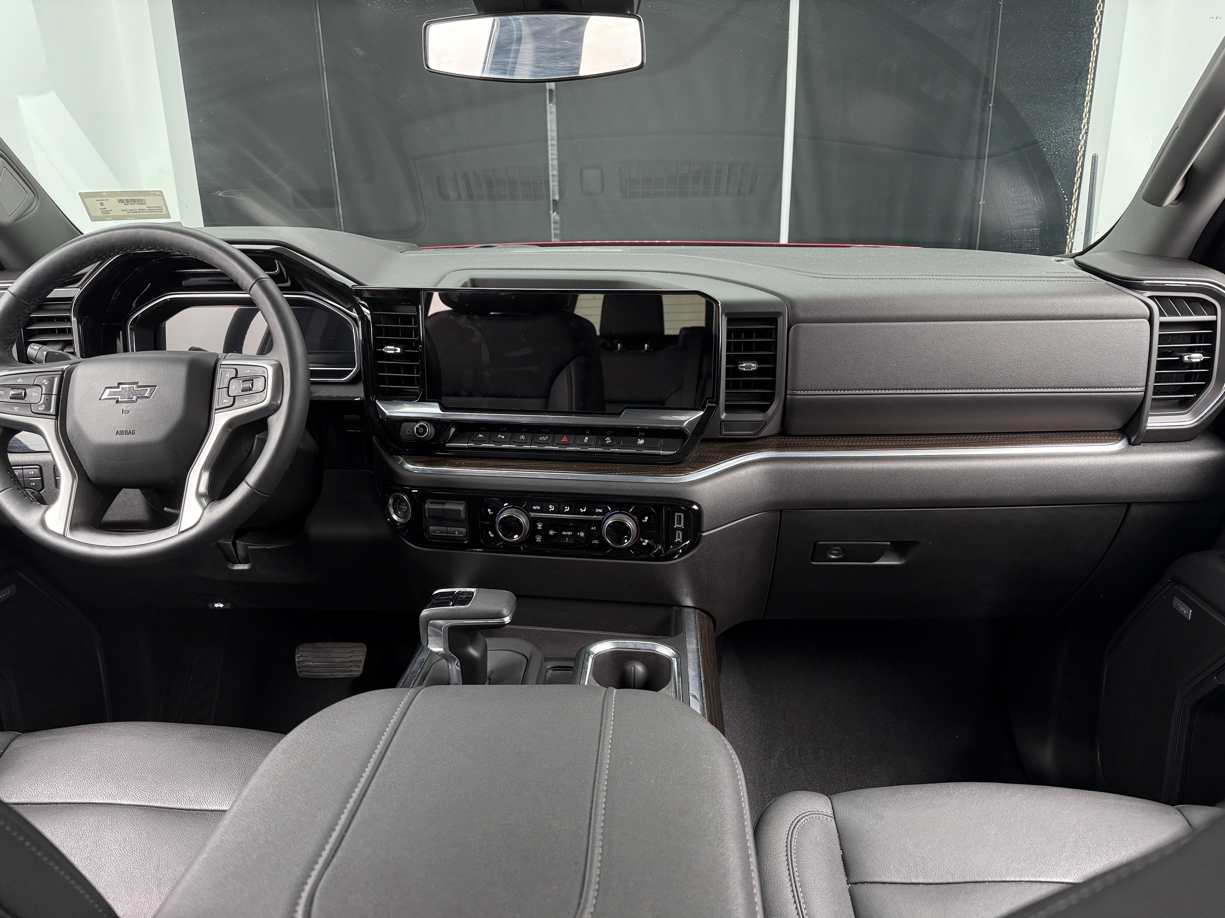 2023 Chevrolet Silverado 1500 RST 3