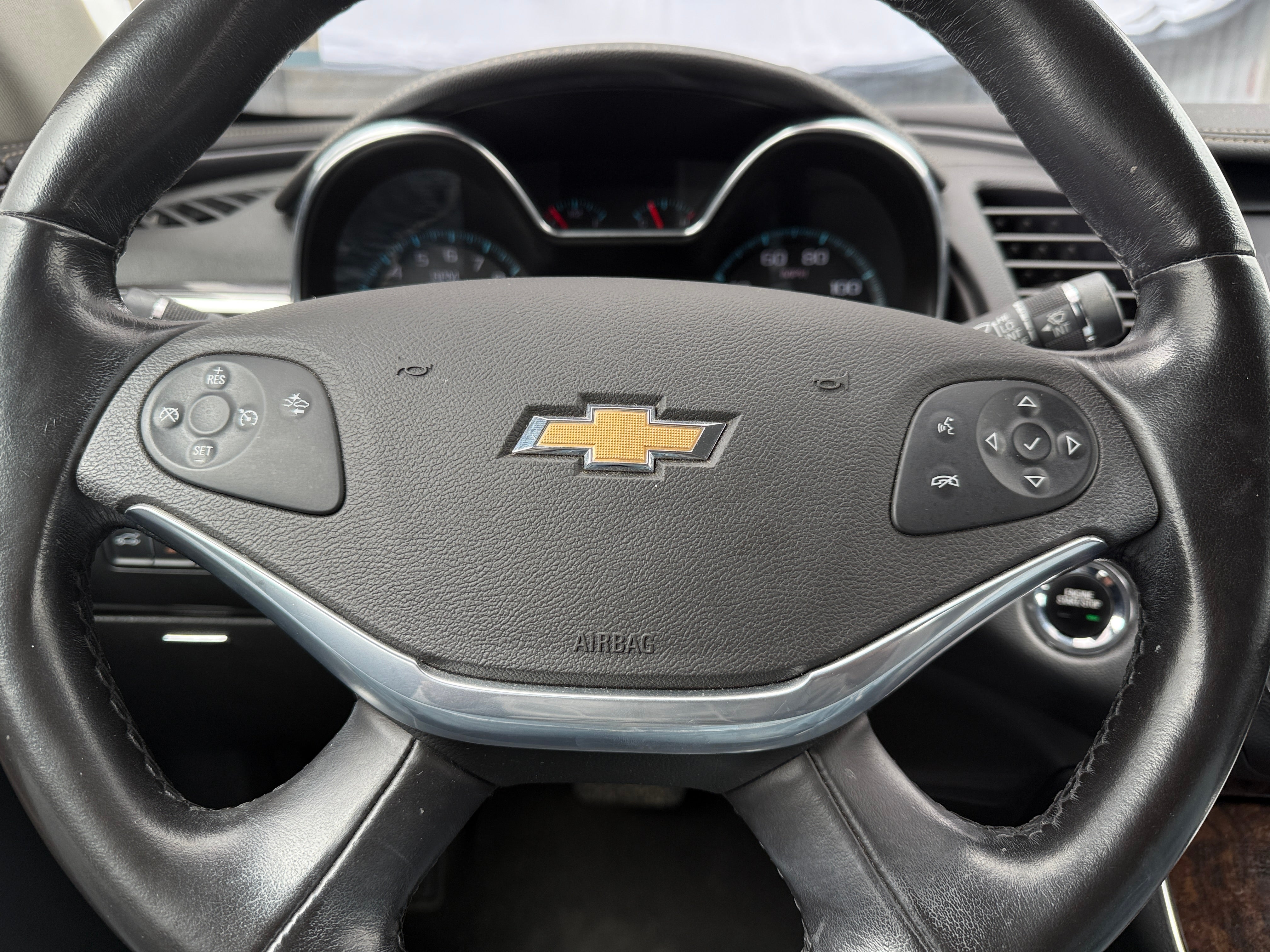 2015 Chevrolet Impala LTZ 4