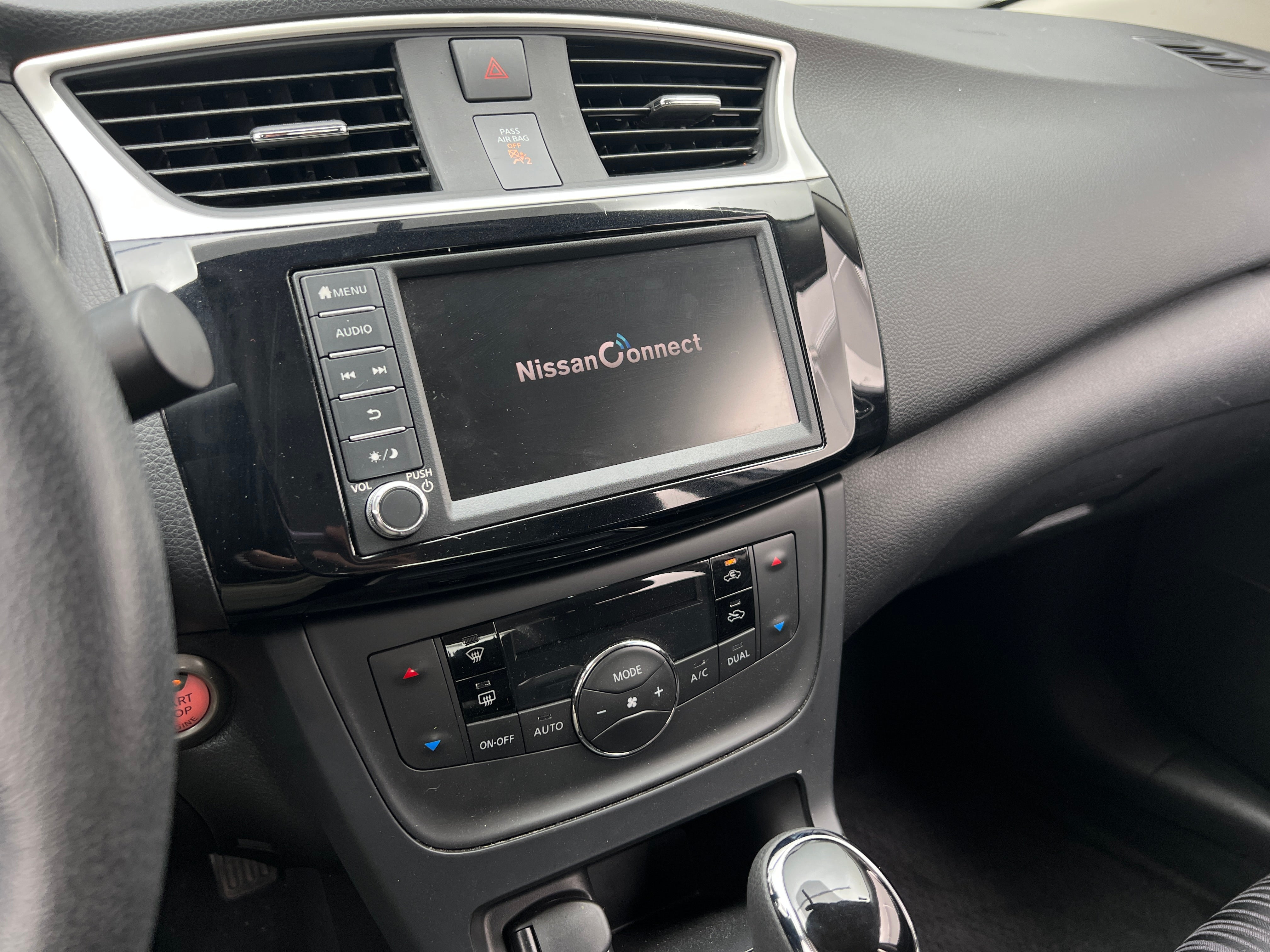2019 Nissan Sentra SV 4