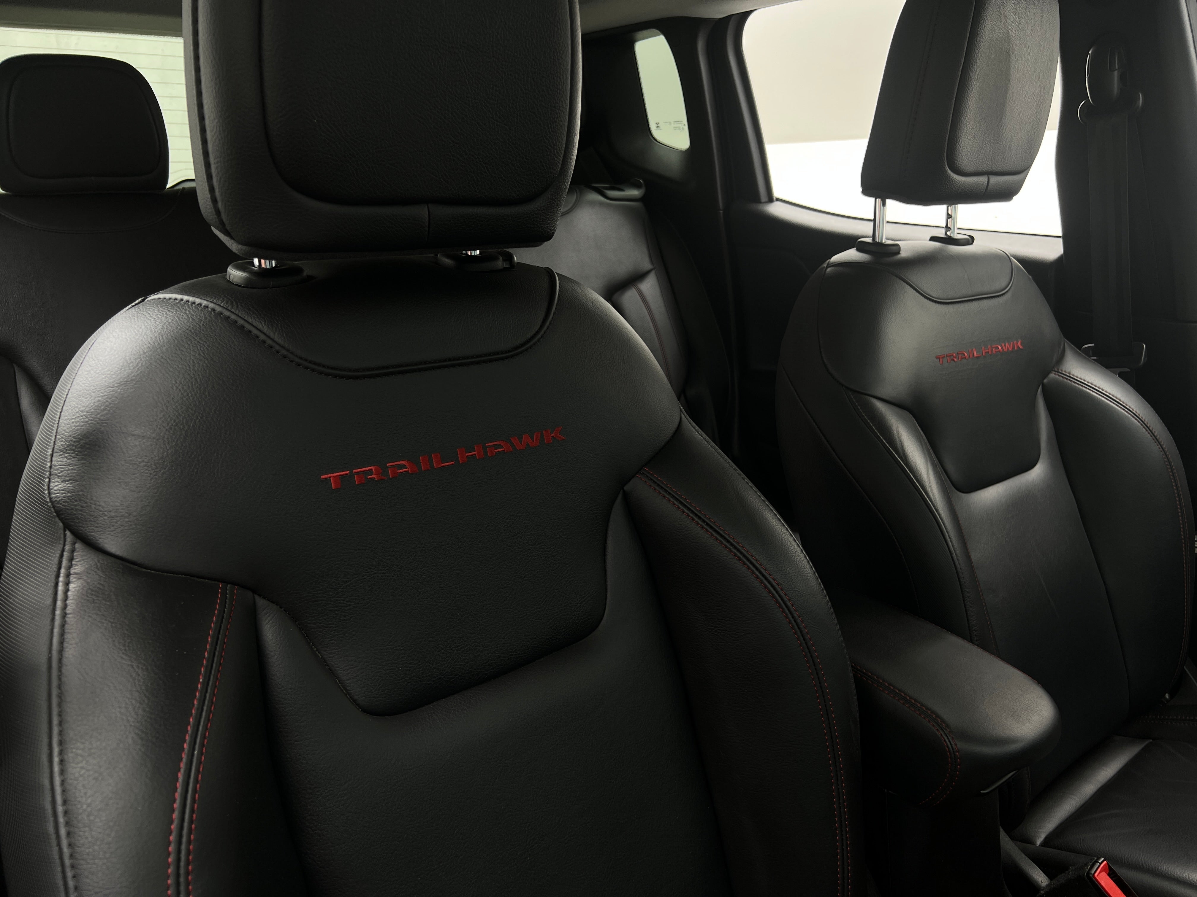 2021 Jeep Renegade Trailhawk 2