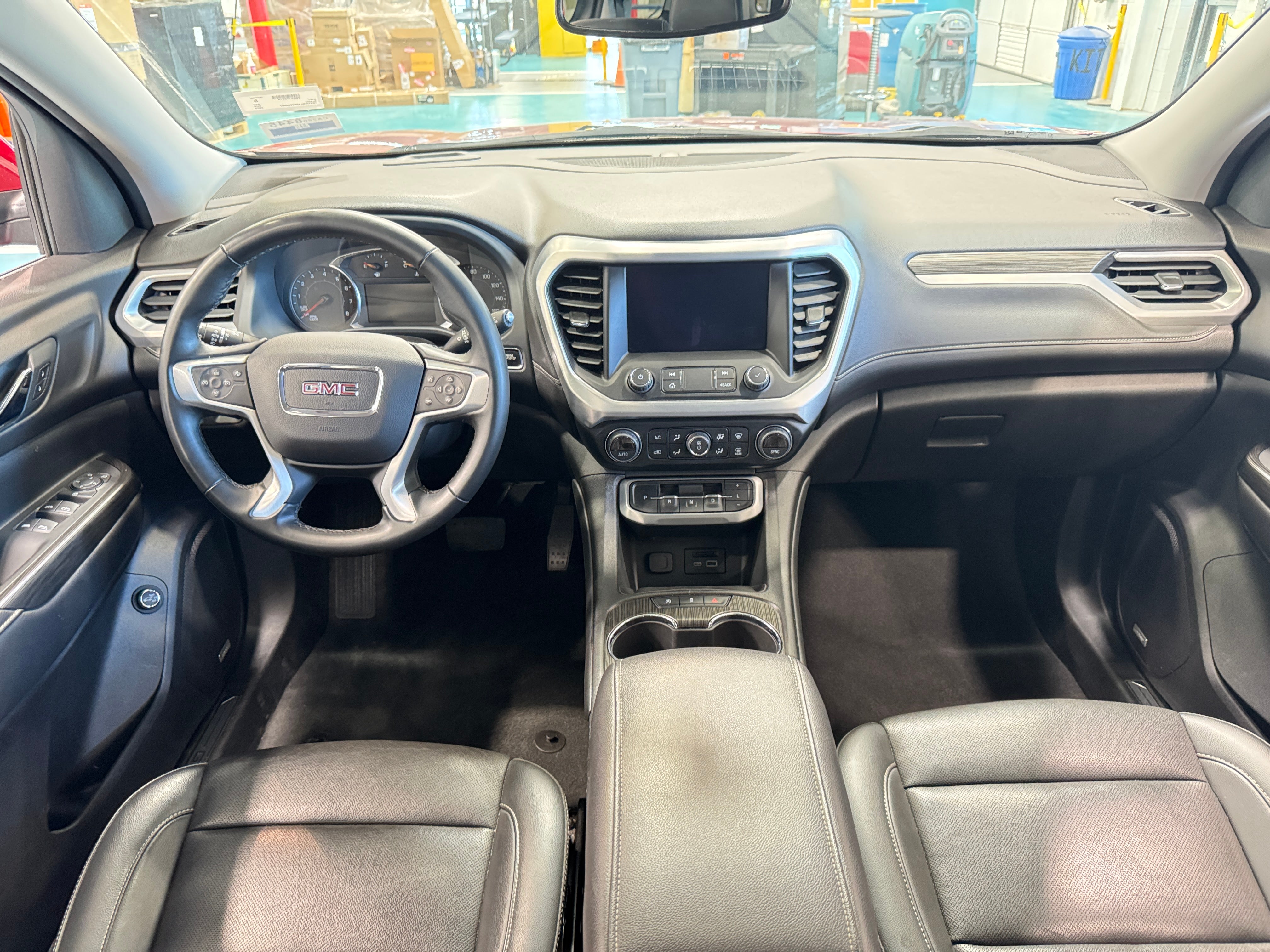 2023 GMC Acadia SLT 2