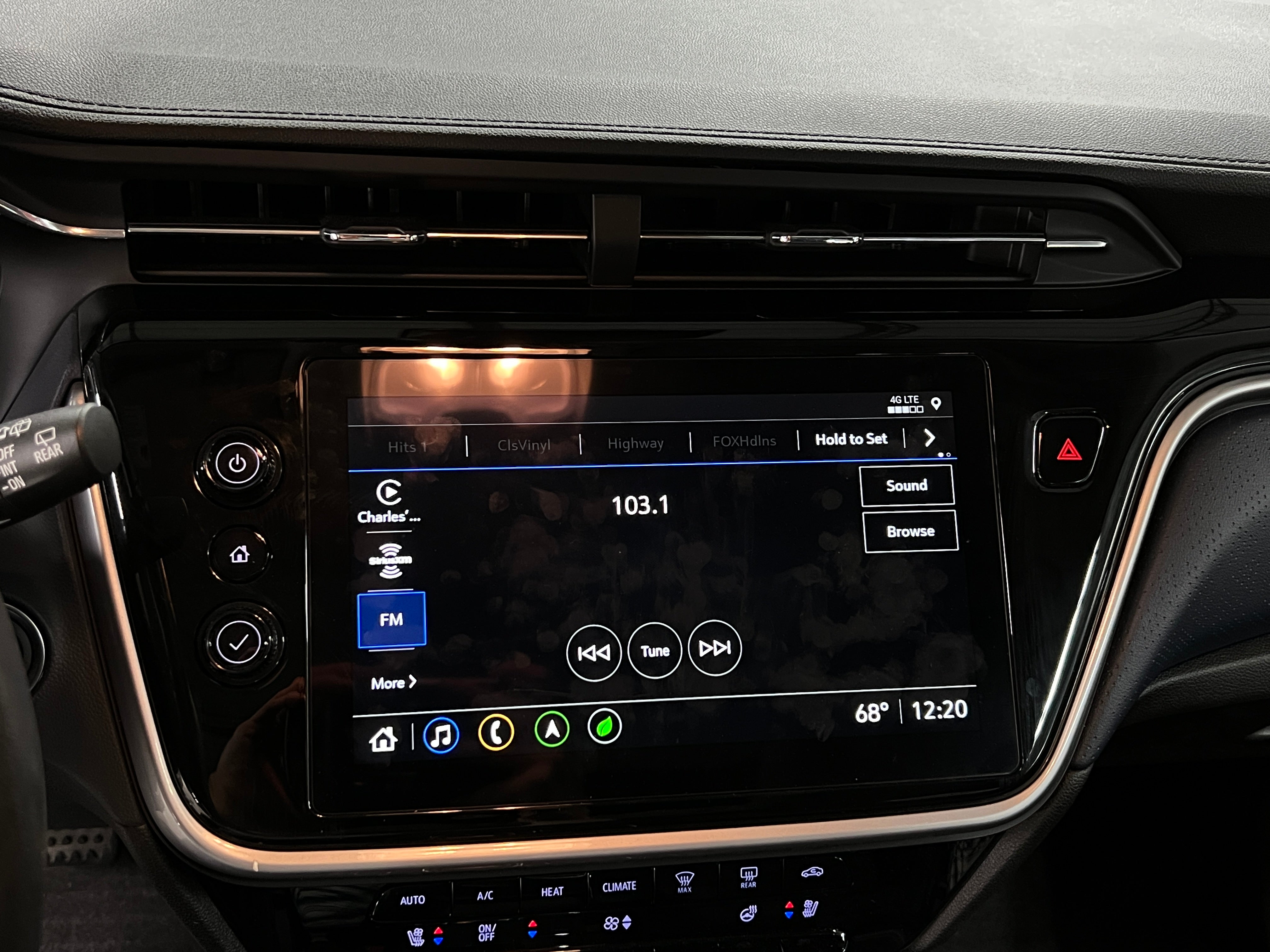 2023 Chevrolet Bolt EUV Premier 3