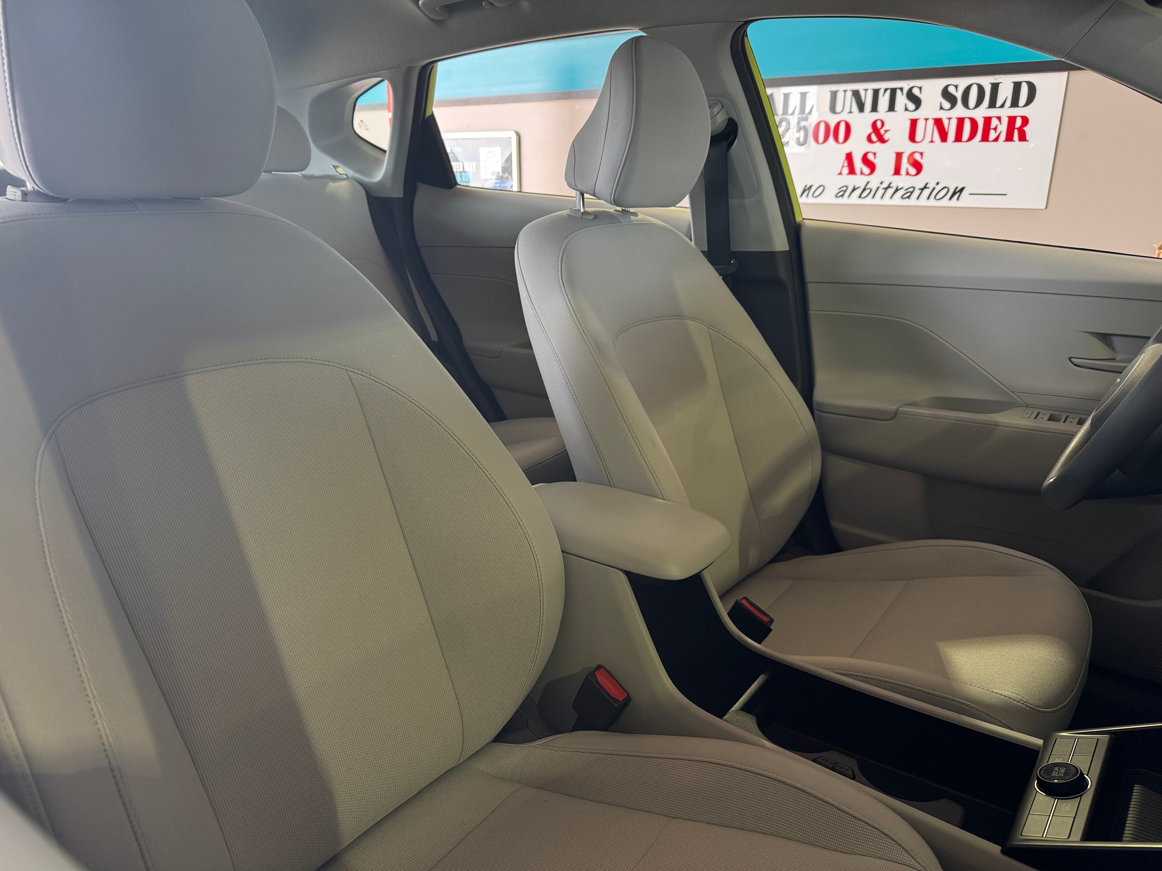 2024 Hyundai Kona SE 2