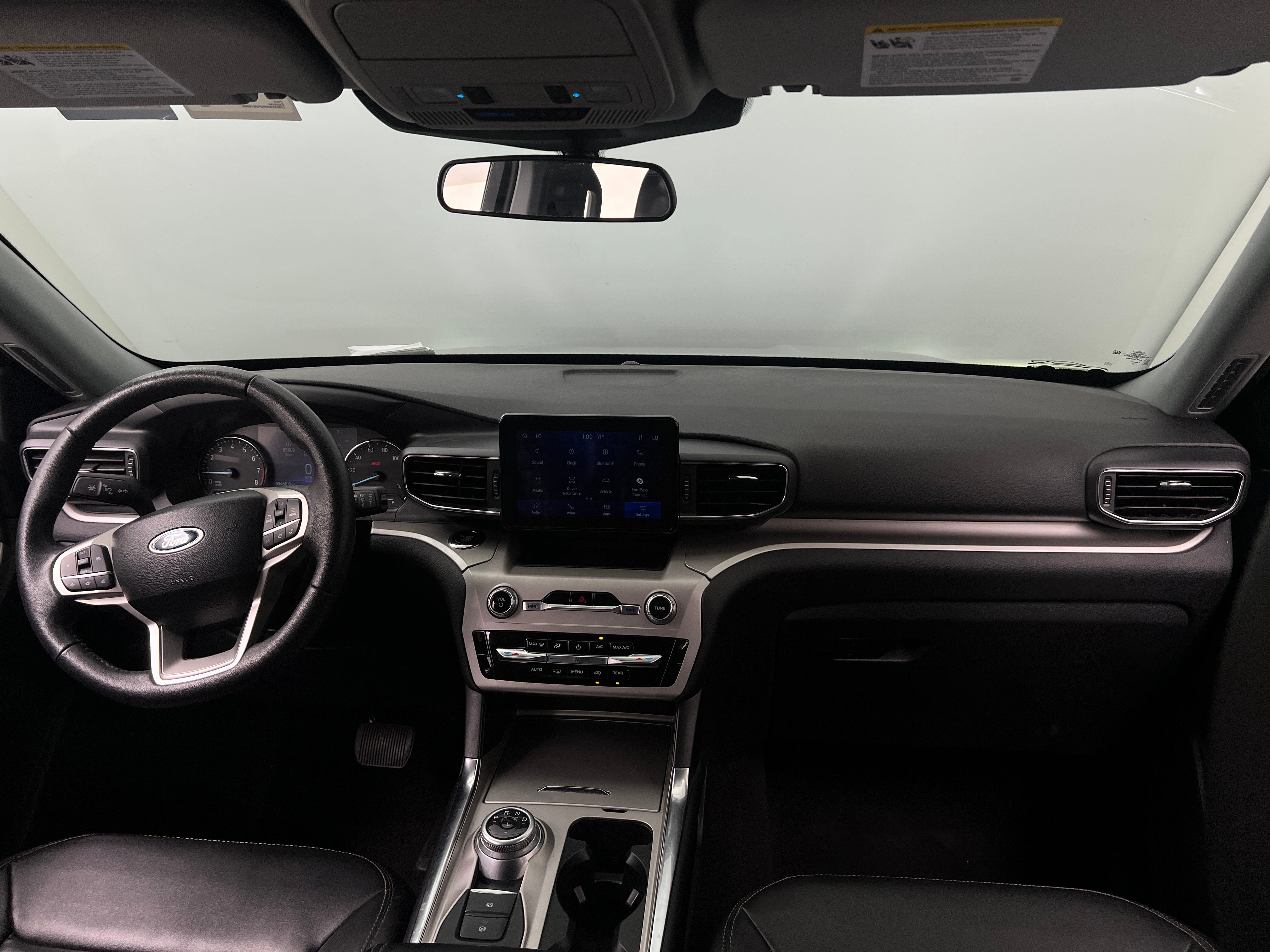 2023 Ford Explorer XLT 3