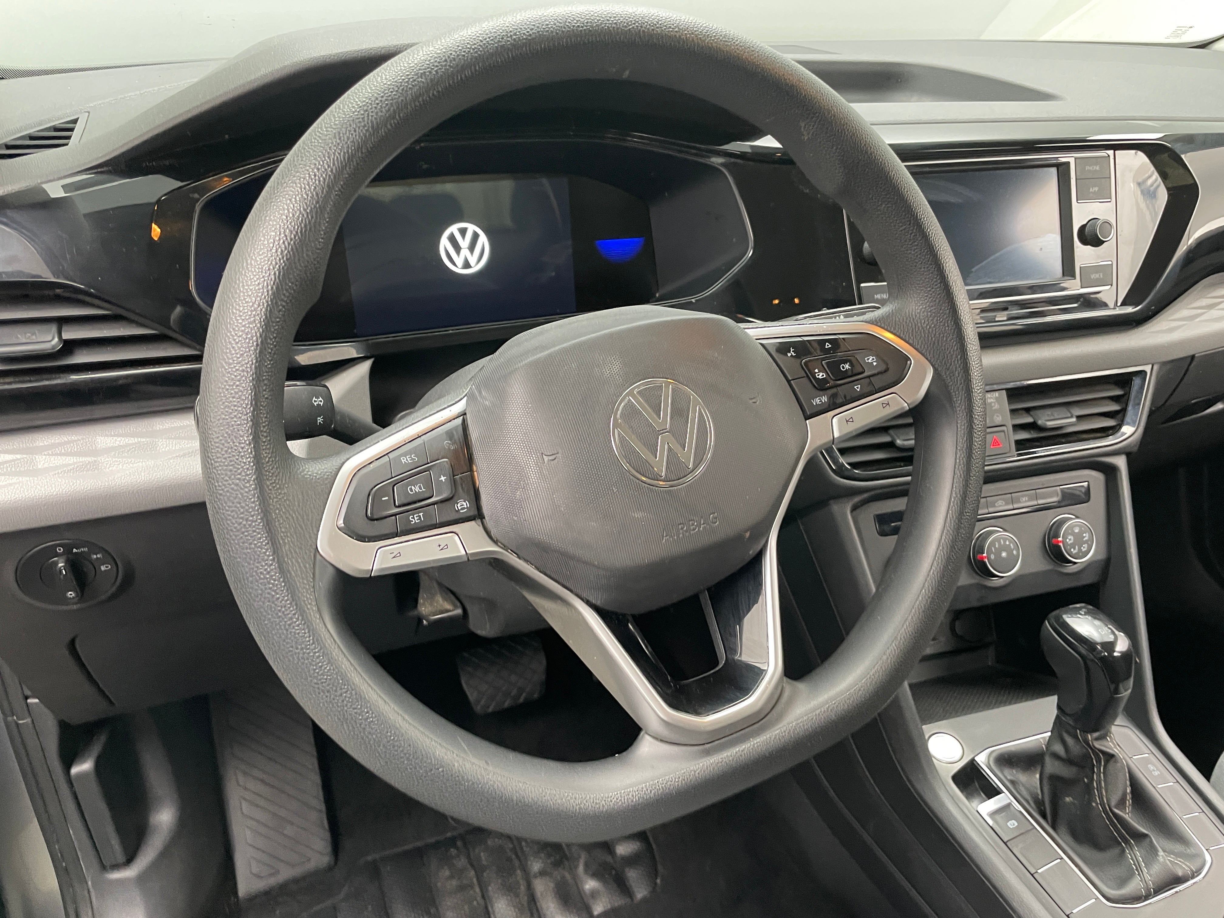 2022 Volkswagen Taos S 5