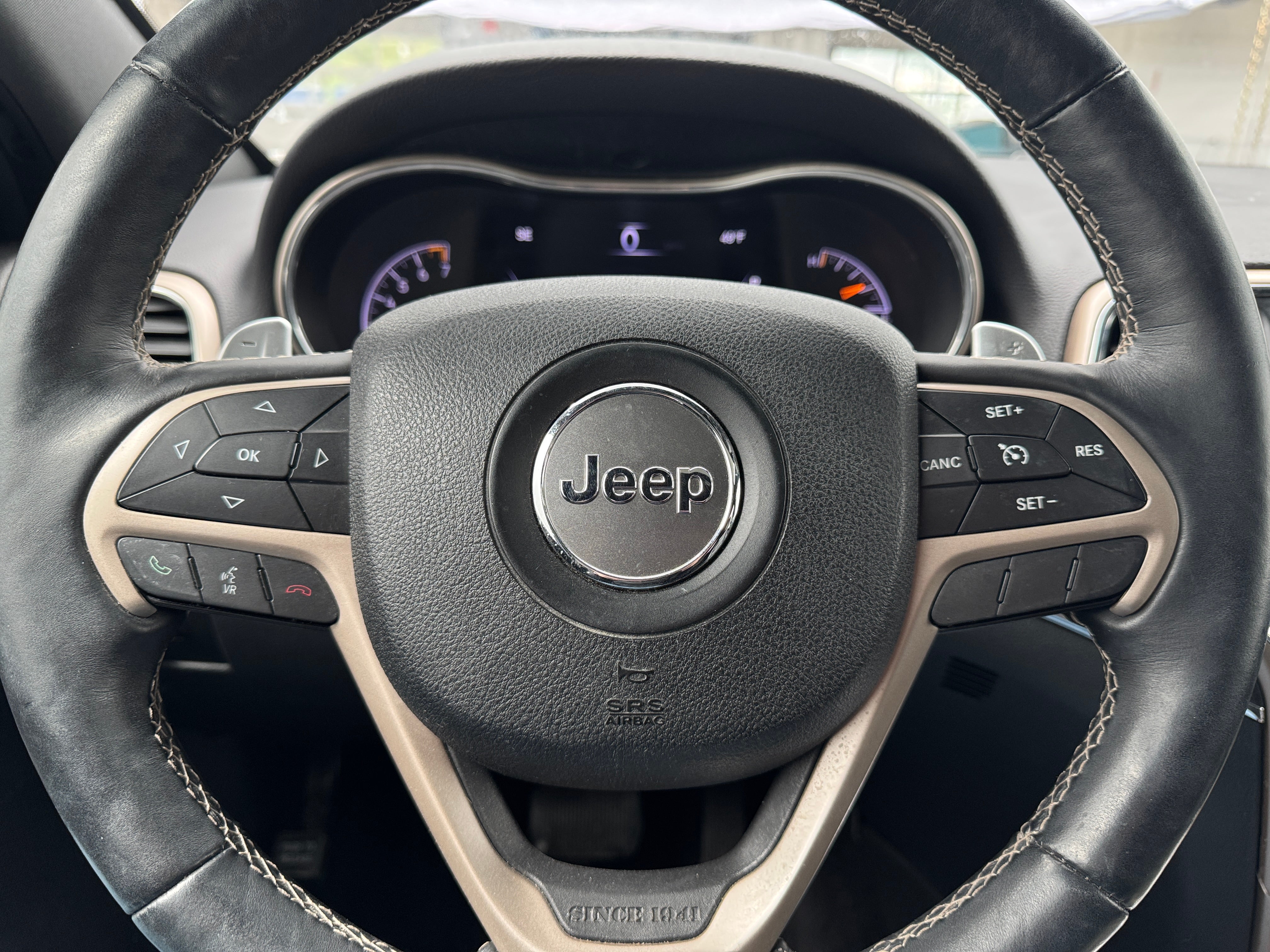 2017 Jeep Grand Cherokee Limited Edition 4