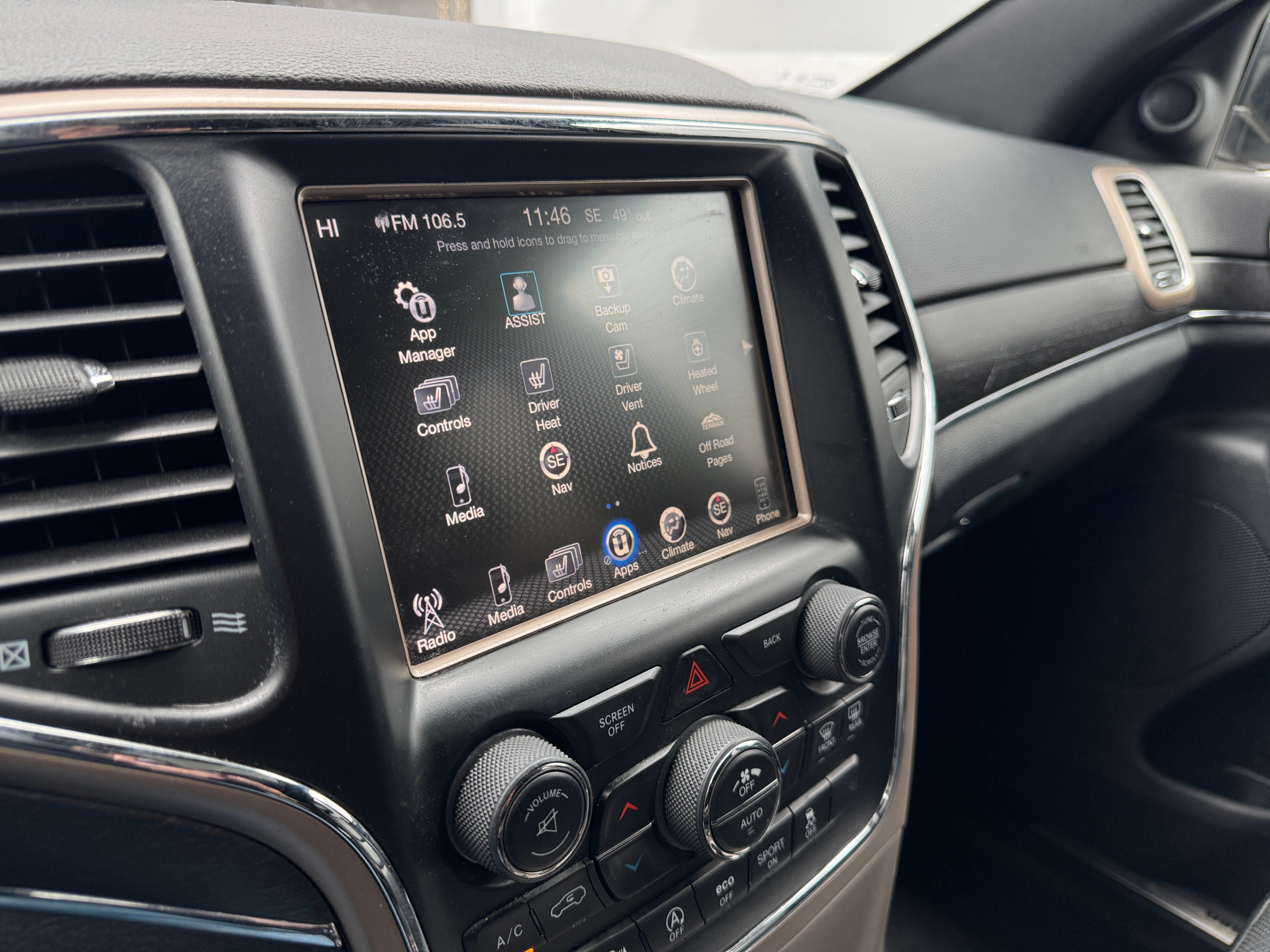 2017 Jeep Grand Cherokee Limited Edition 3