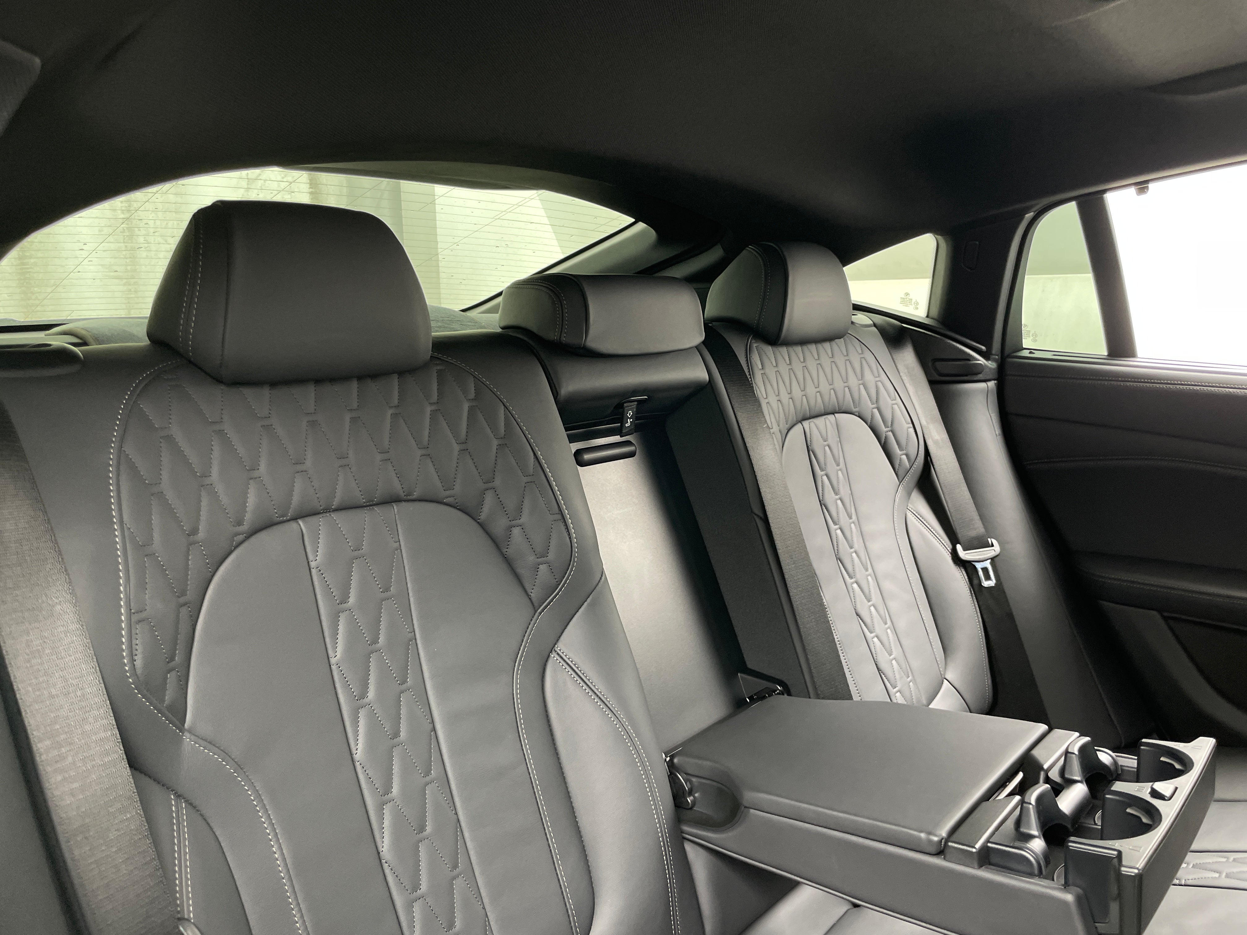 2022 BMW X6 M50i 5