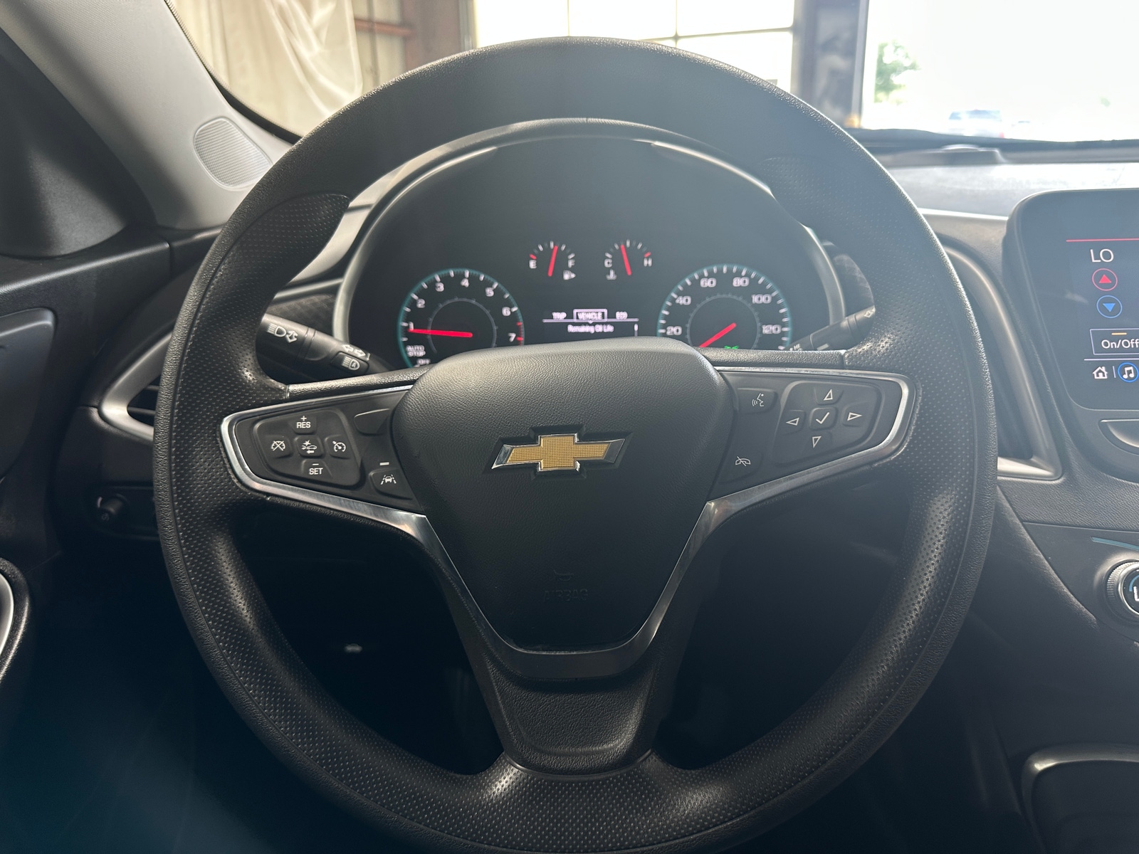 Thumbnail: 2023 Chevrolet Malibu - 5
