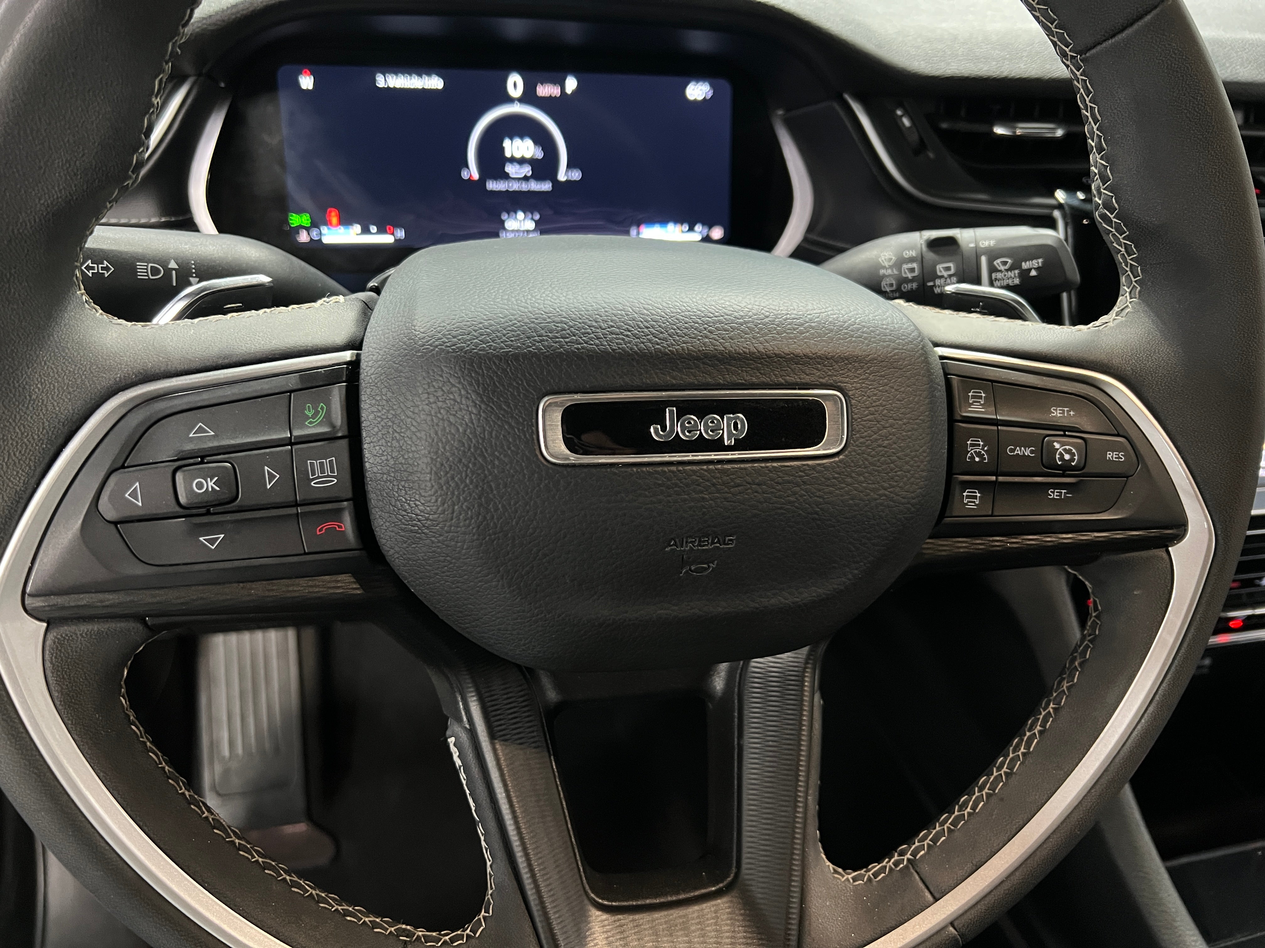 2024 Jeep Grand Cherokee L Laredo 5