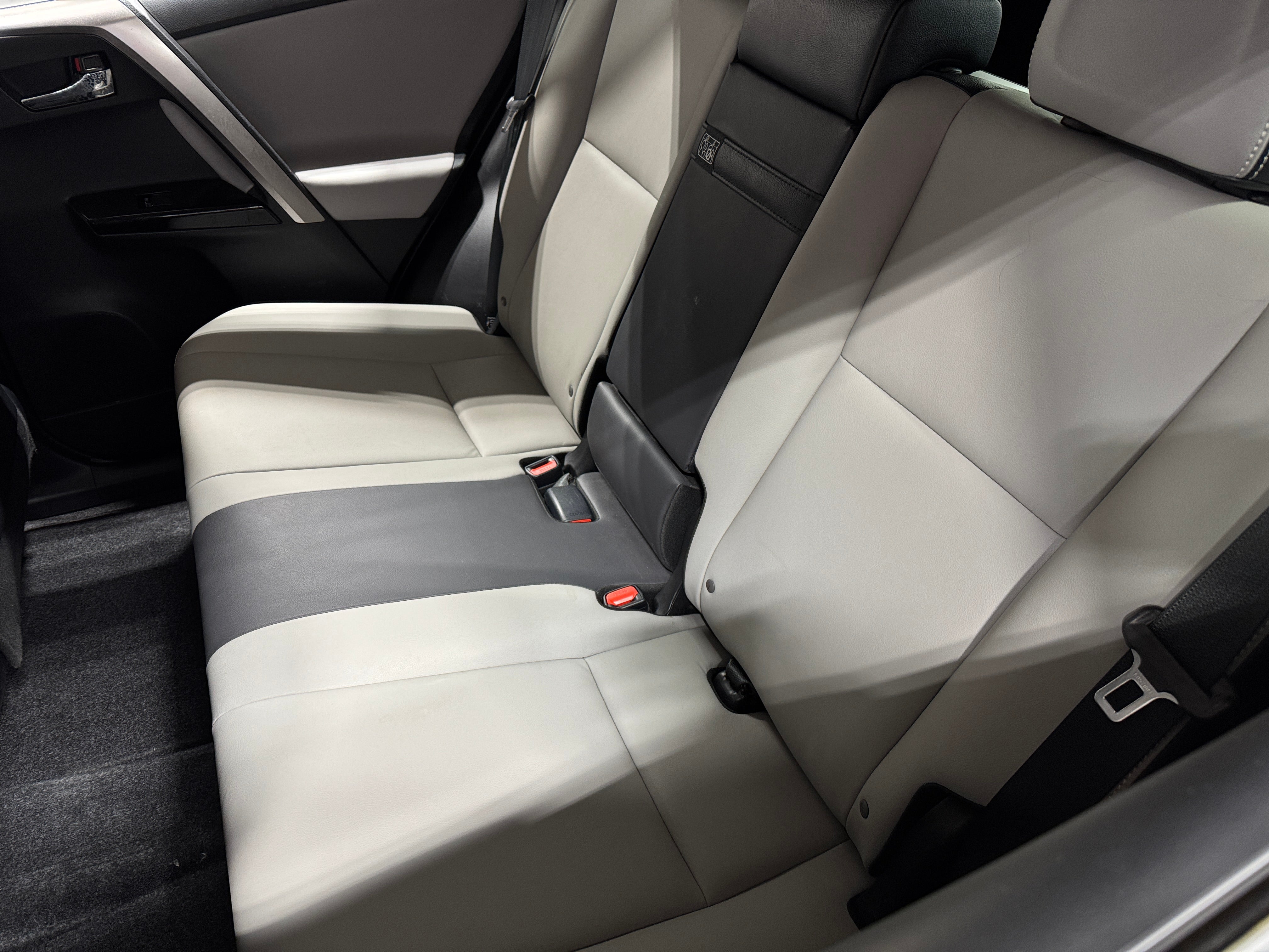 2018 Toyota RAV4 Limited 5