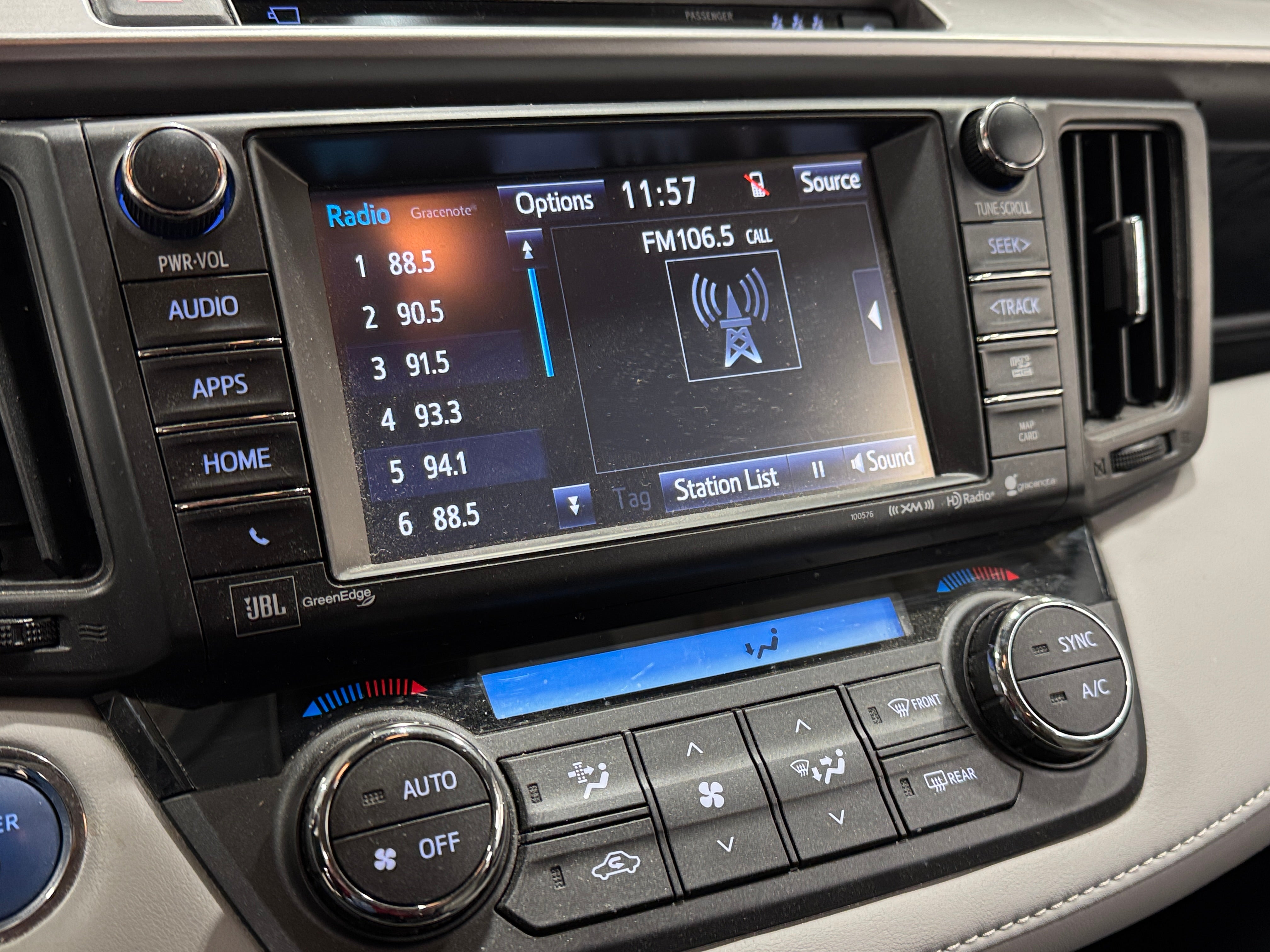 2018 Toyota RAV4 Limited 3