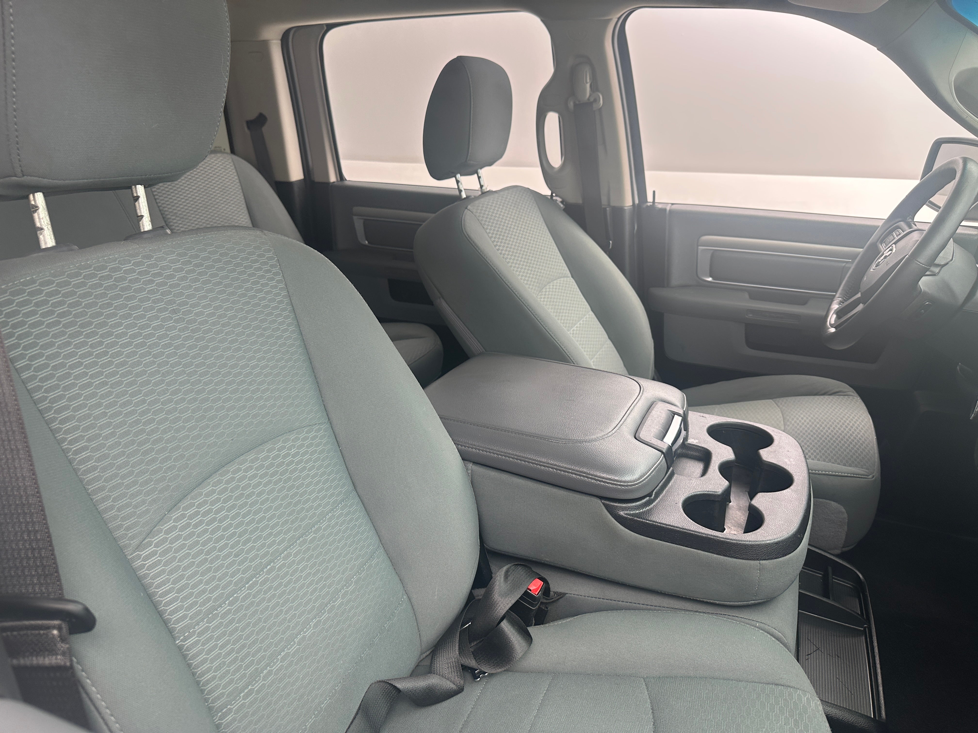 2020 RAM 1500 Classic SLT 2