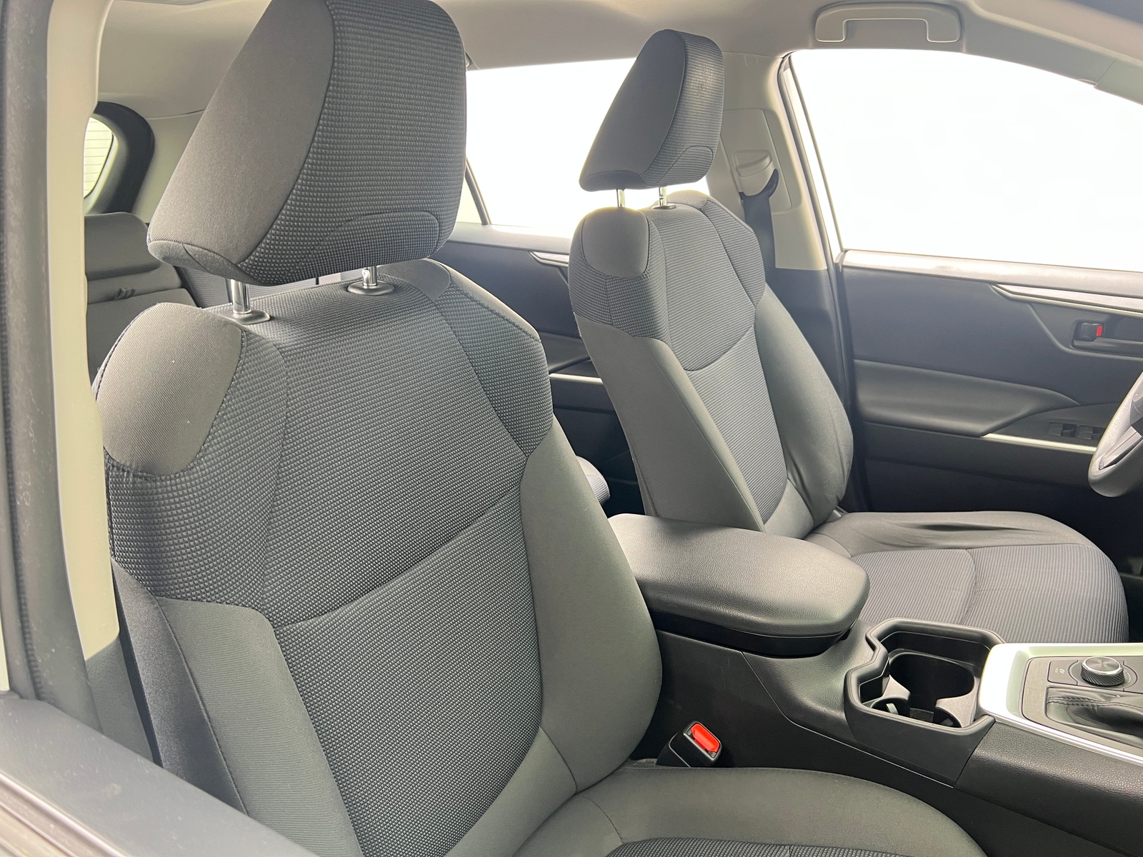 Thumbnail: 2020 Toyota RAV4 - 2