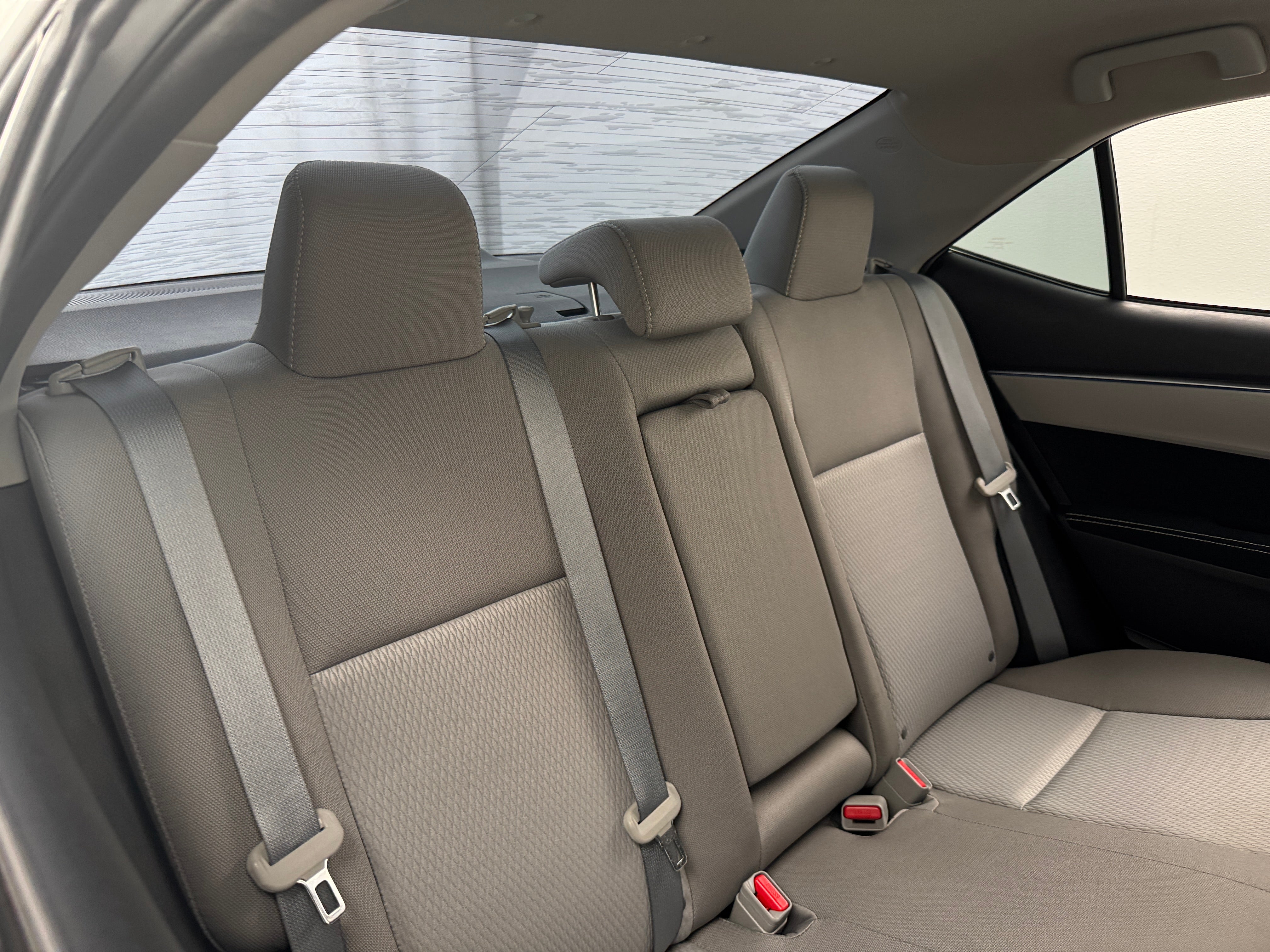2015 Toyota Corolla LE 6