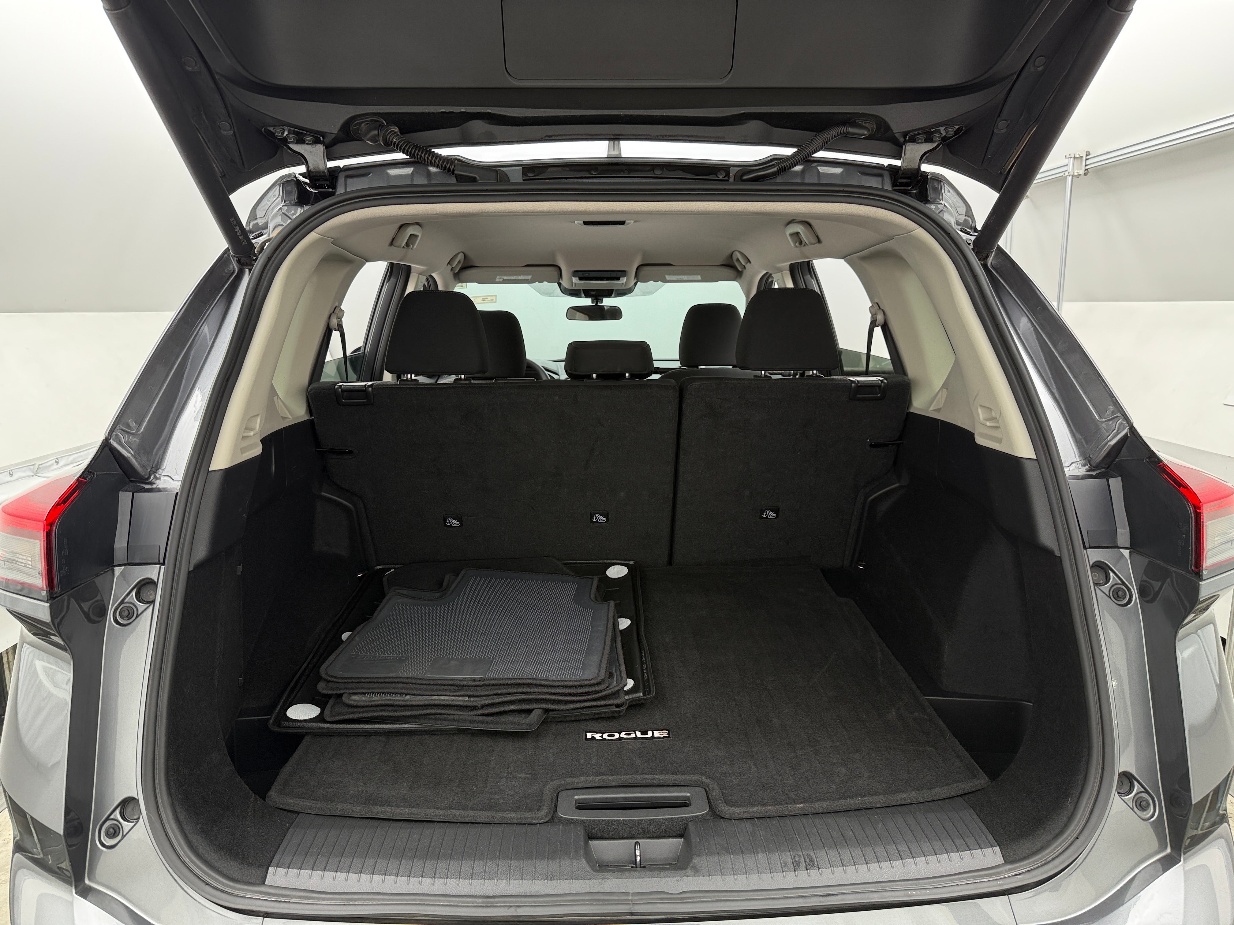 2024 Nissan Rogue SV 7