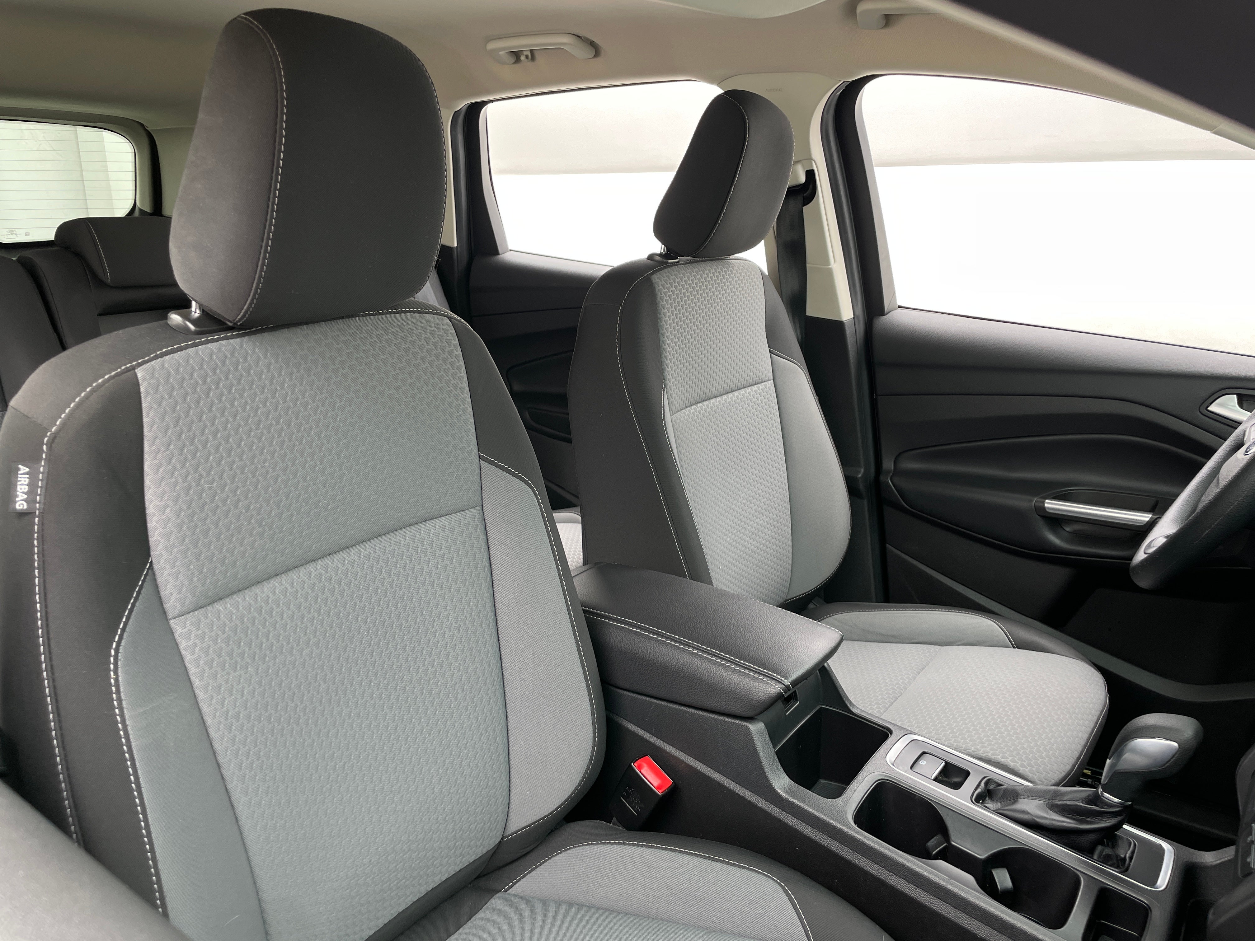 2019 Ford Escape SE 2