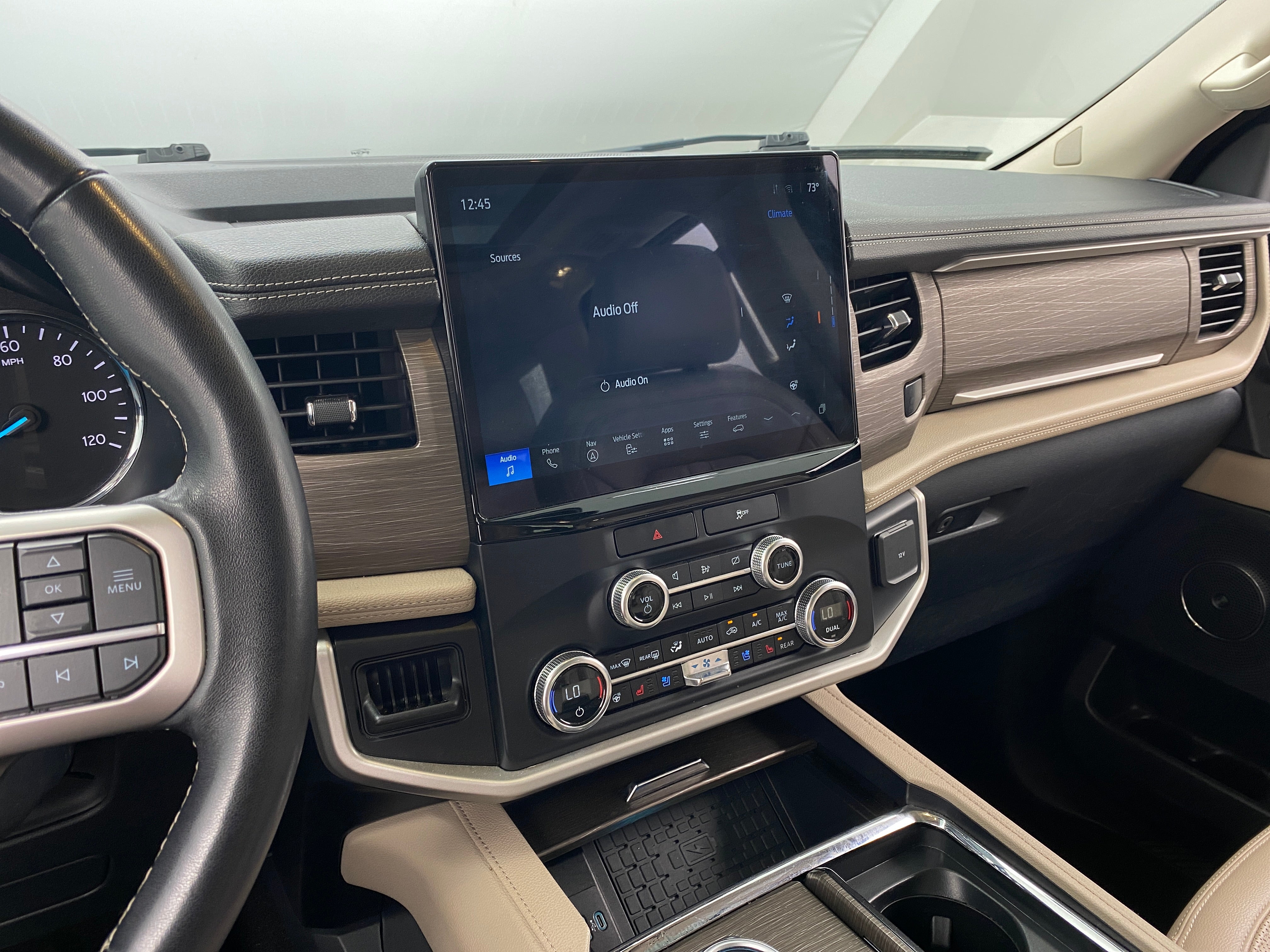 2023 Ford Expedition Limited 3