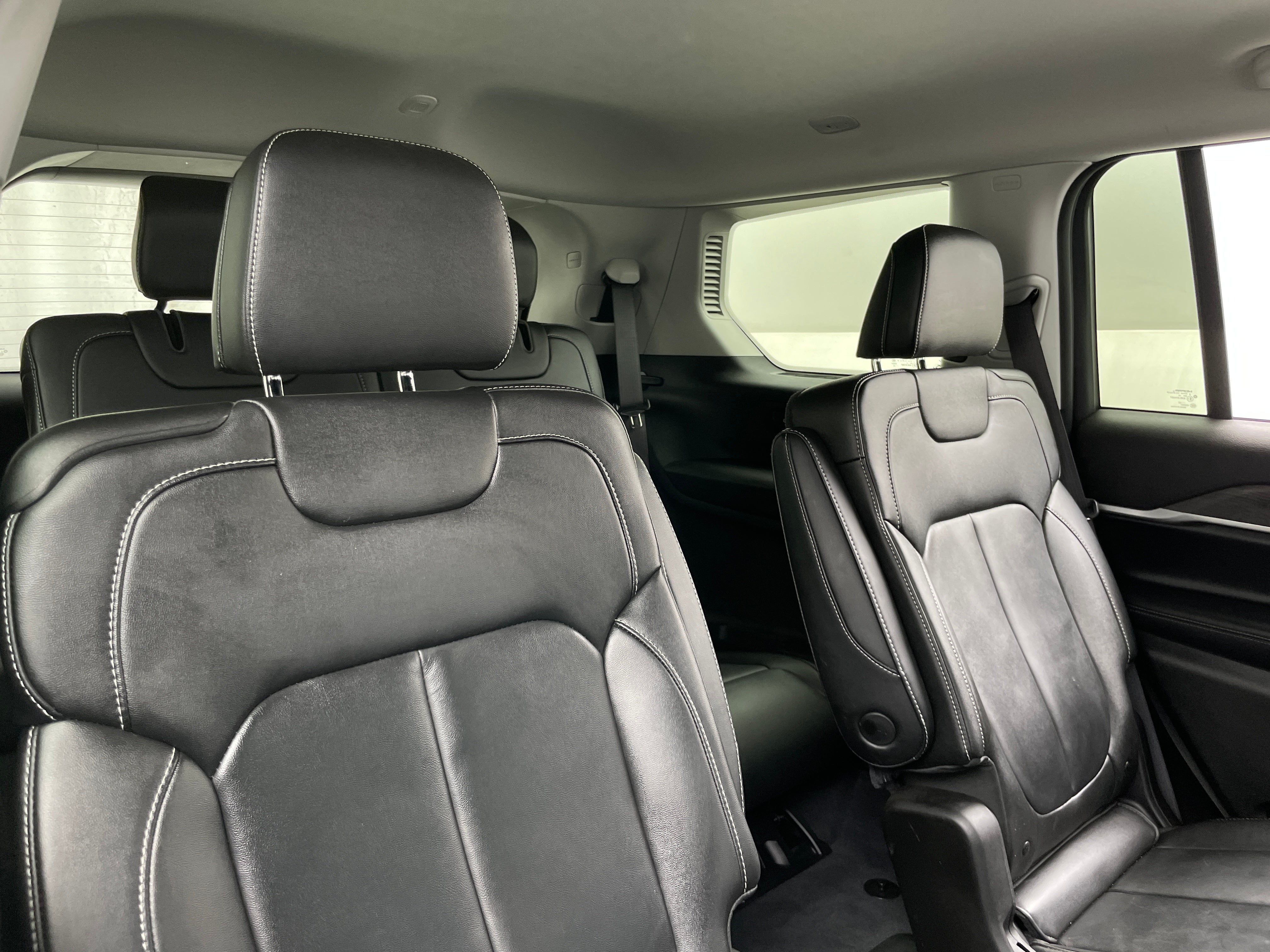 2023 Jeep Grand Cherokee L Limited Edition 5
