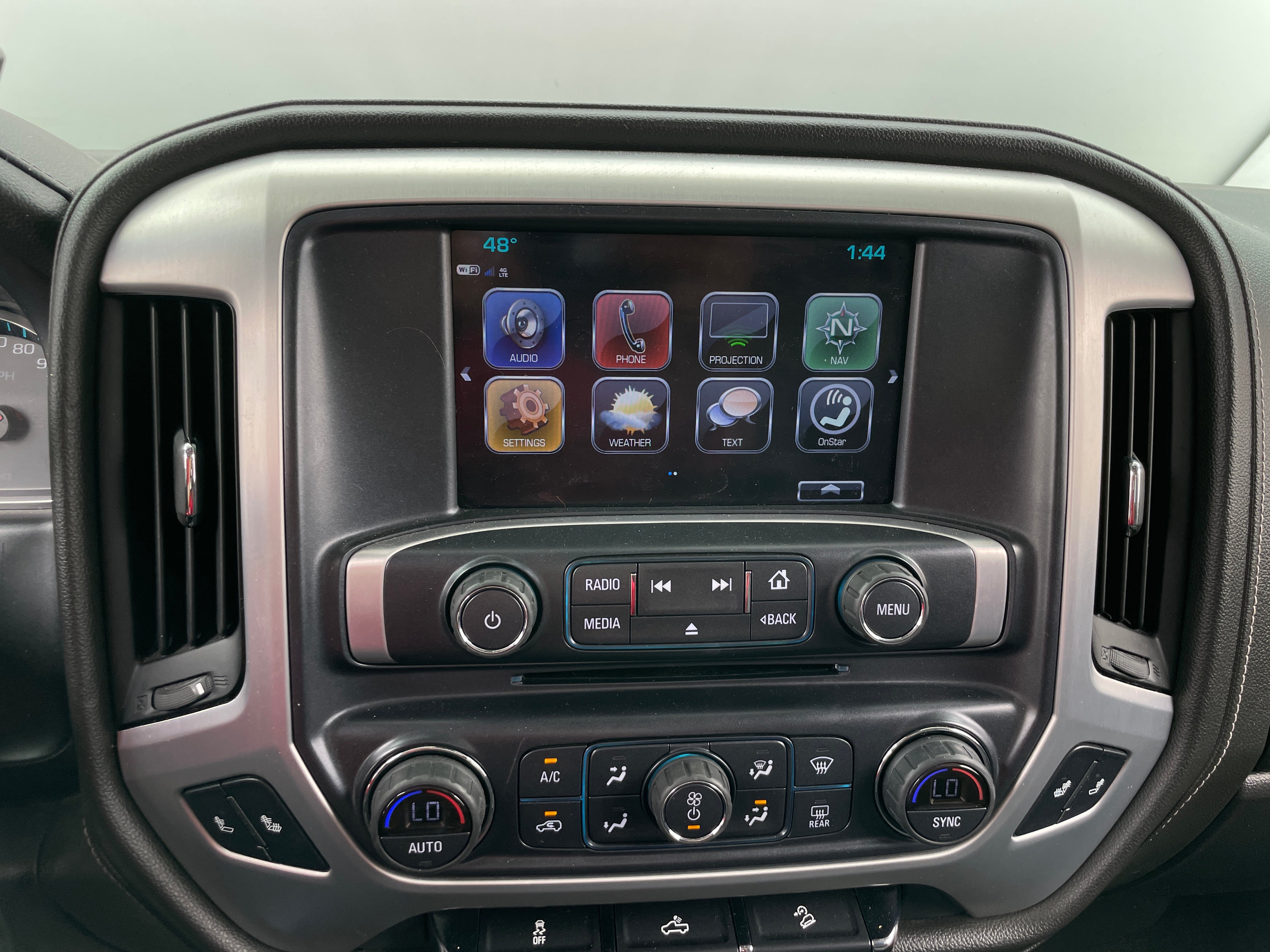 2017 GMC Sierra 1500 SLE 4