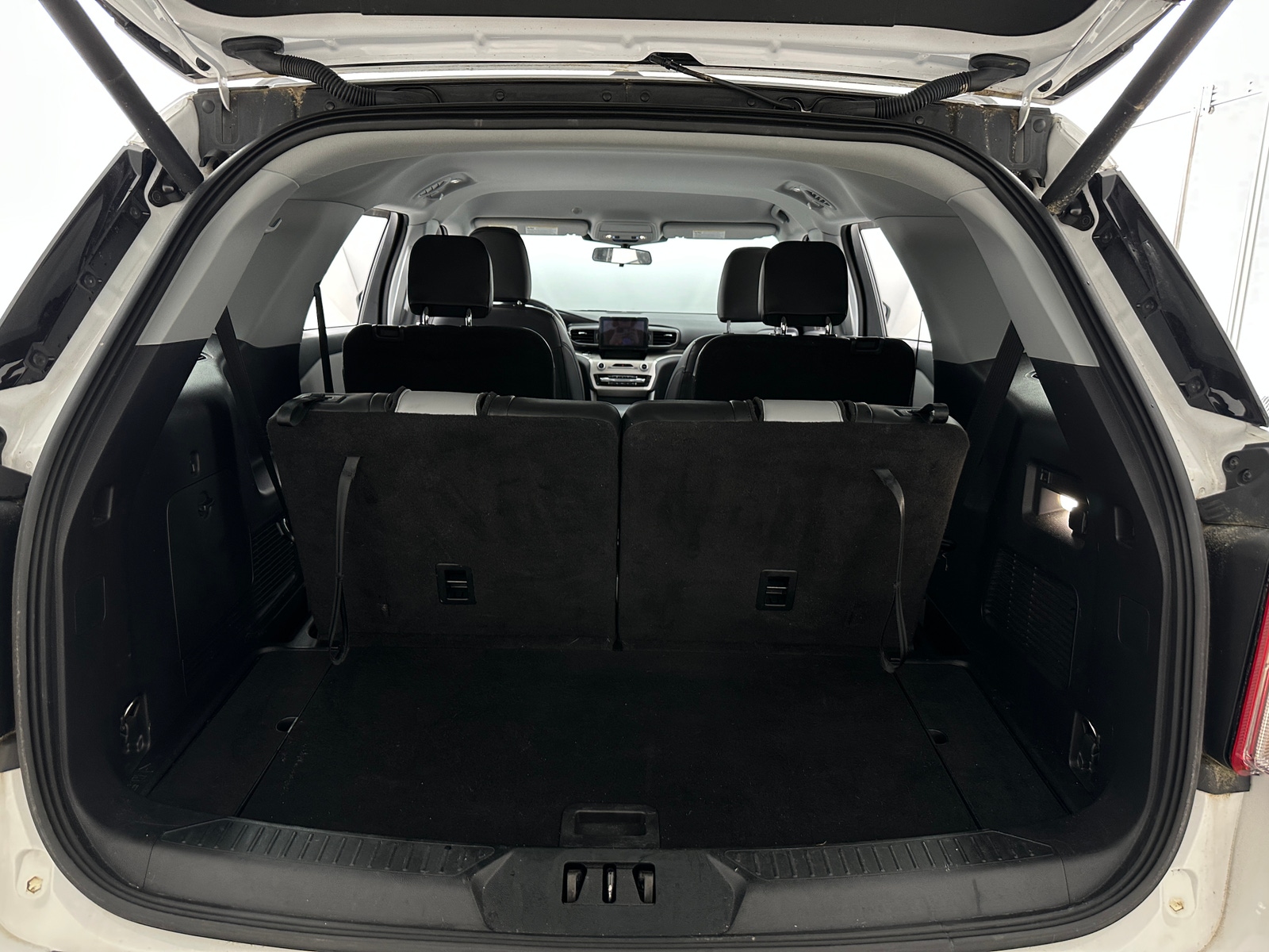 Thumbnail: 2021 Ford Explorer - 6