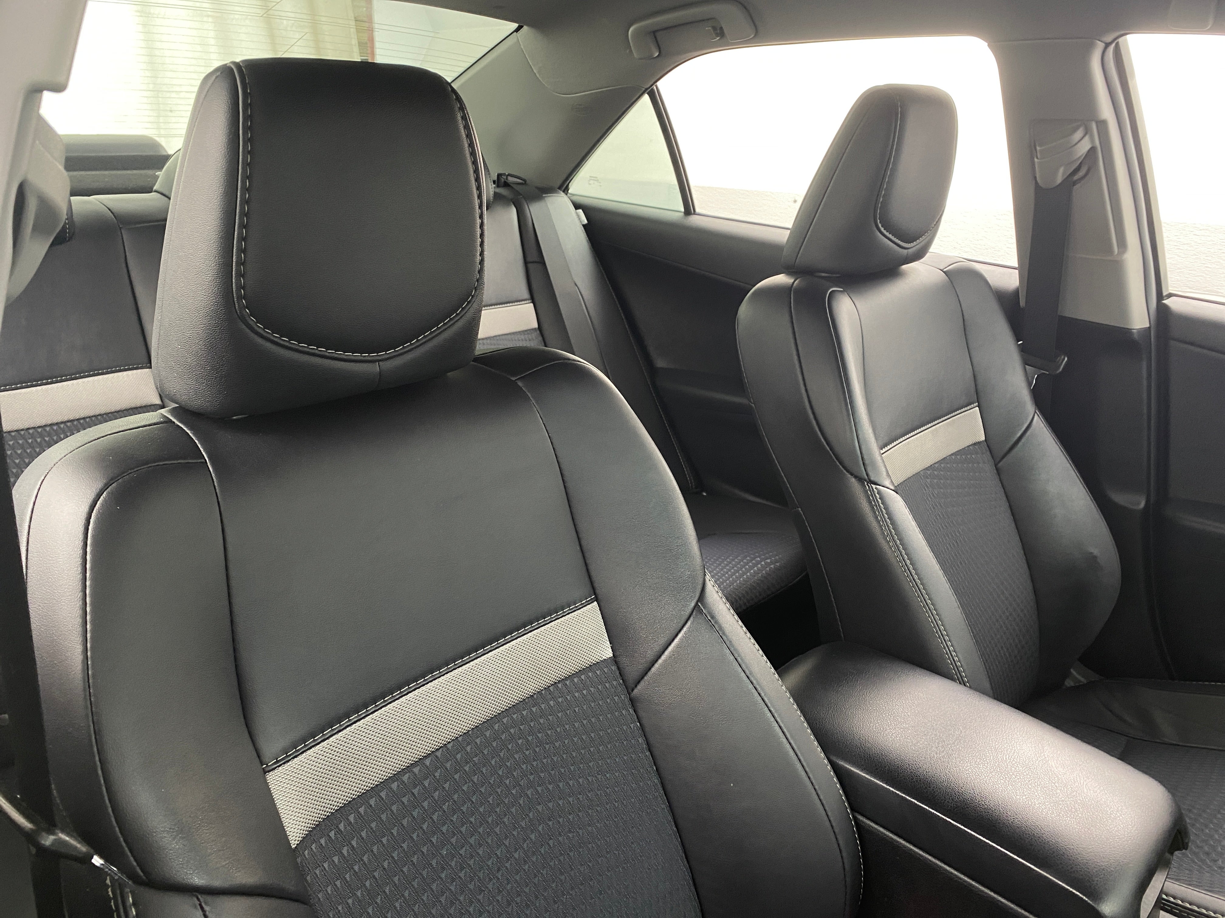 2012 Toyota Camry SE 2