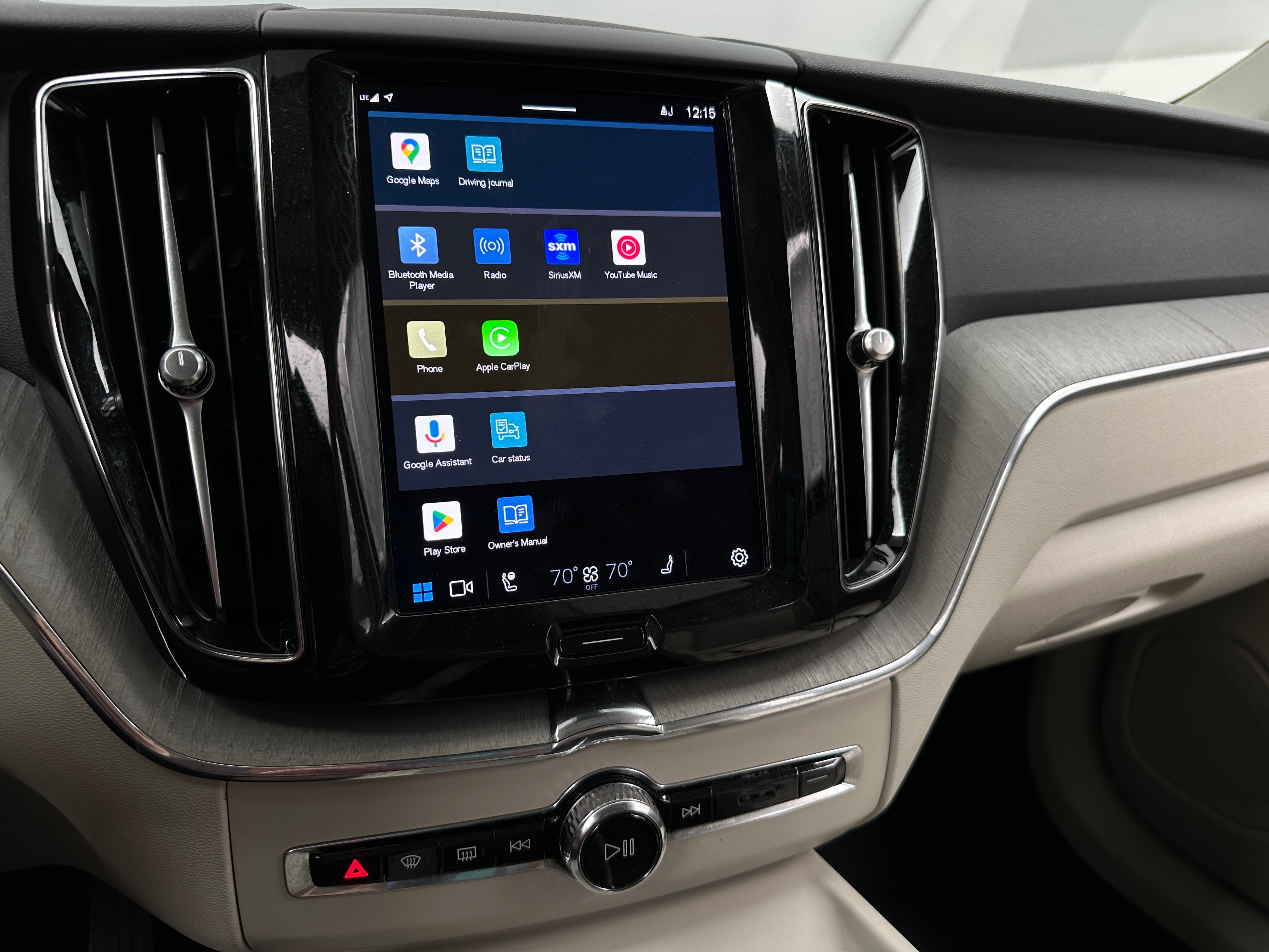 2023 Volvo XC60 B5 Plus 3