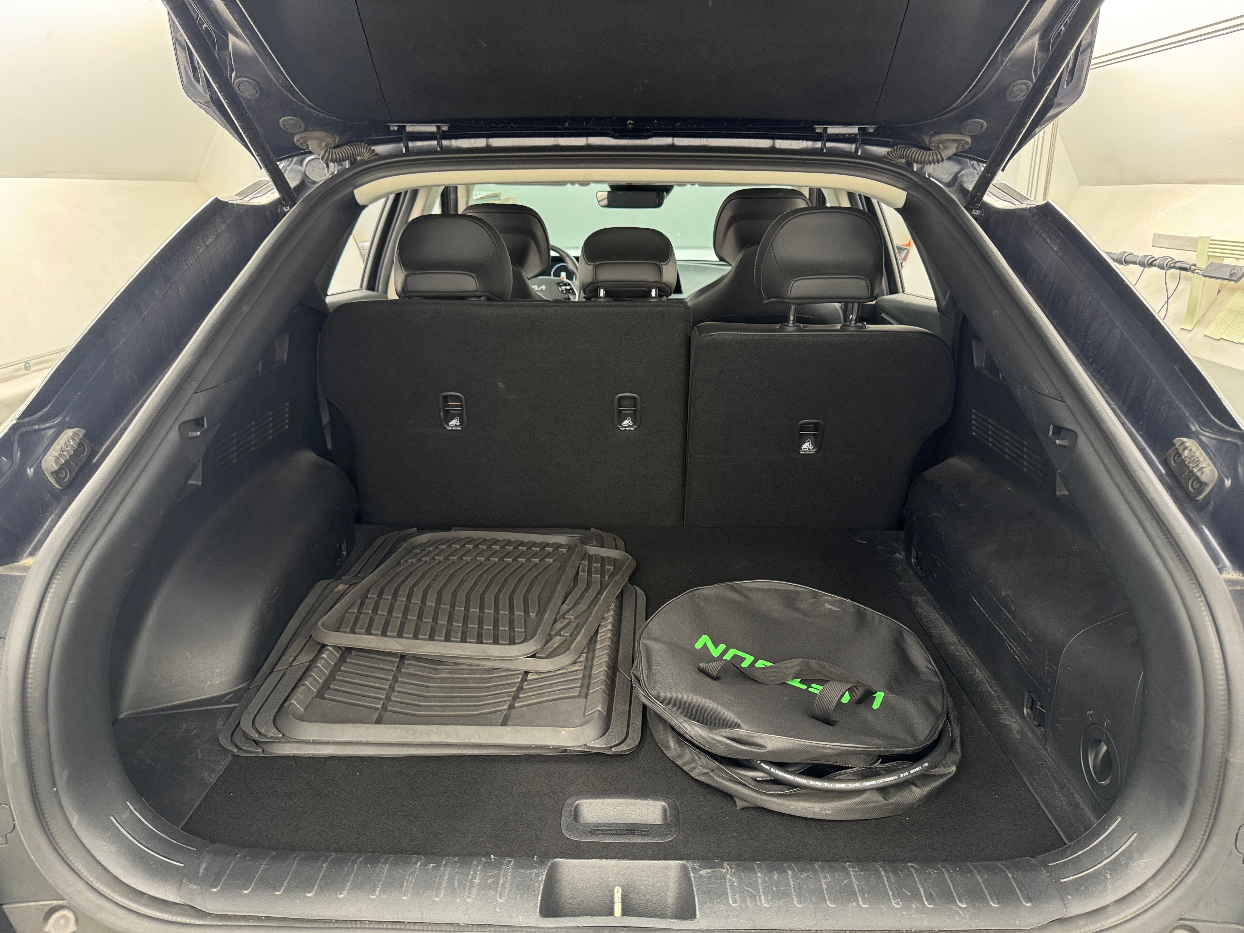 2022 Kia EV6 Light 6