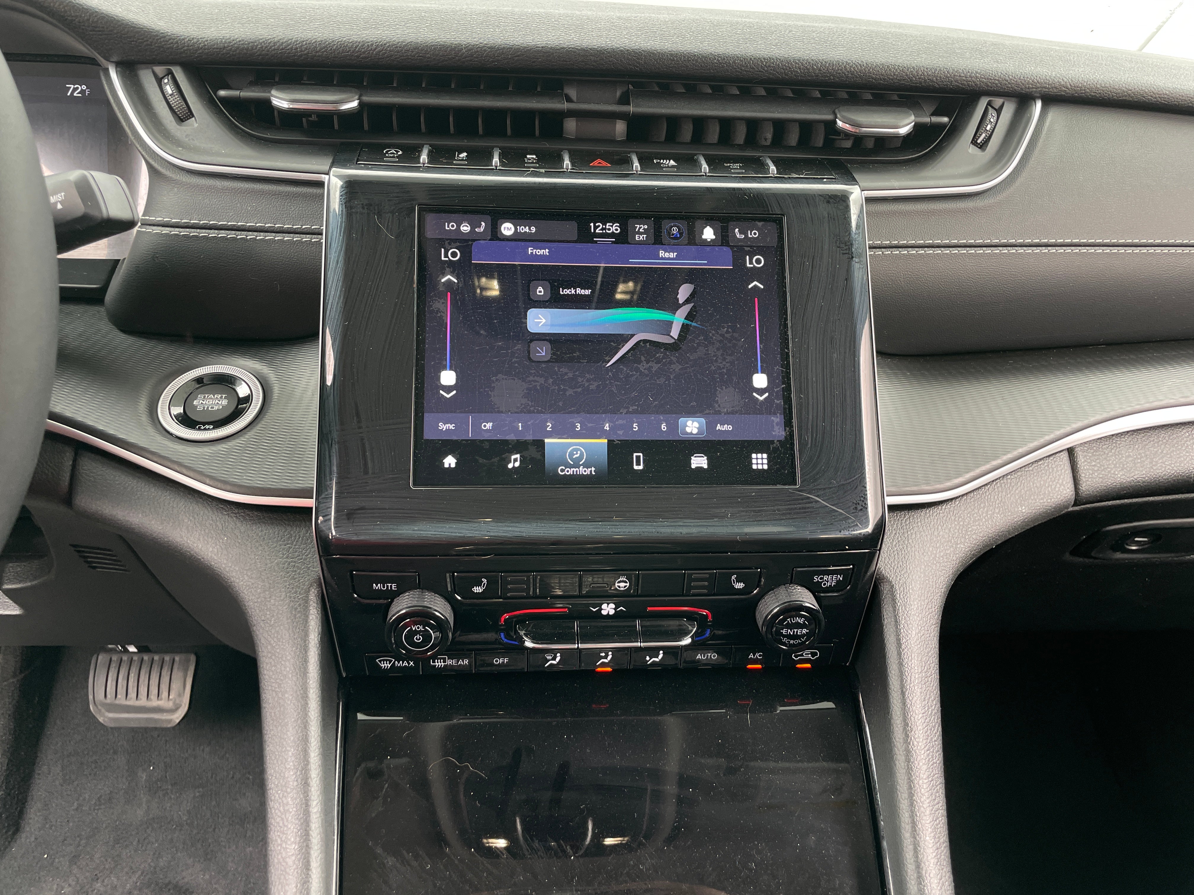2023 Jeep Grand Cherokee L Laredo 4