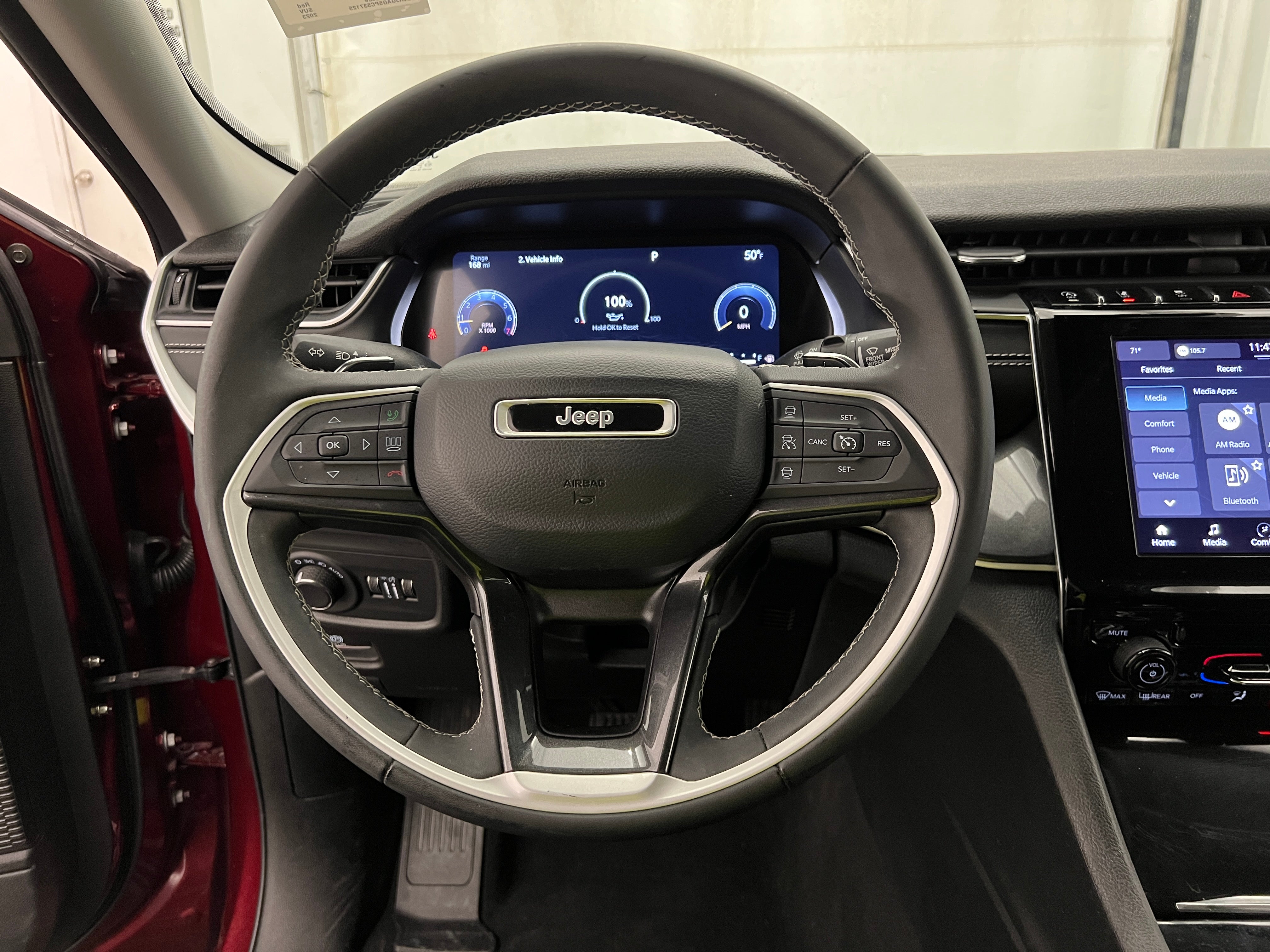 2023 Jeep Grand Cherokee Laredo 5