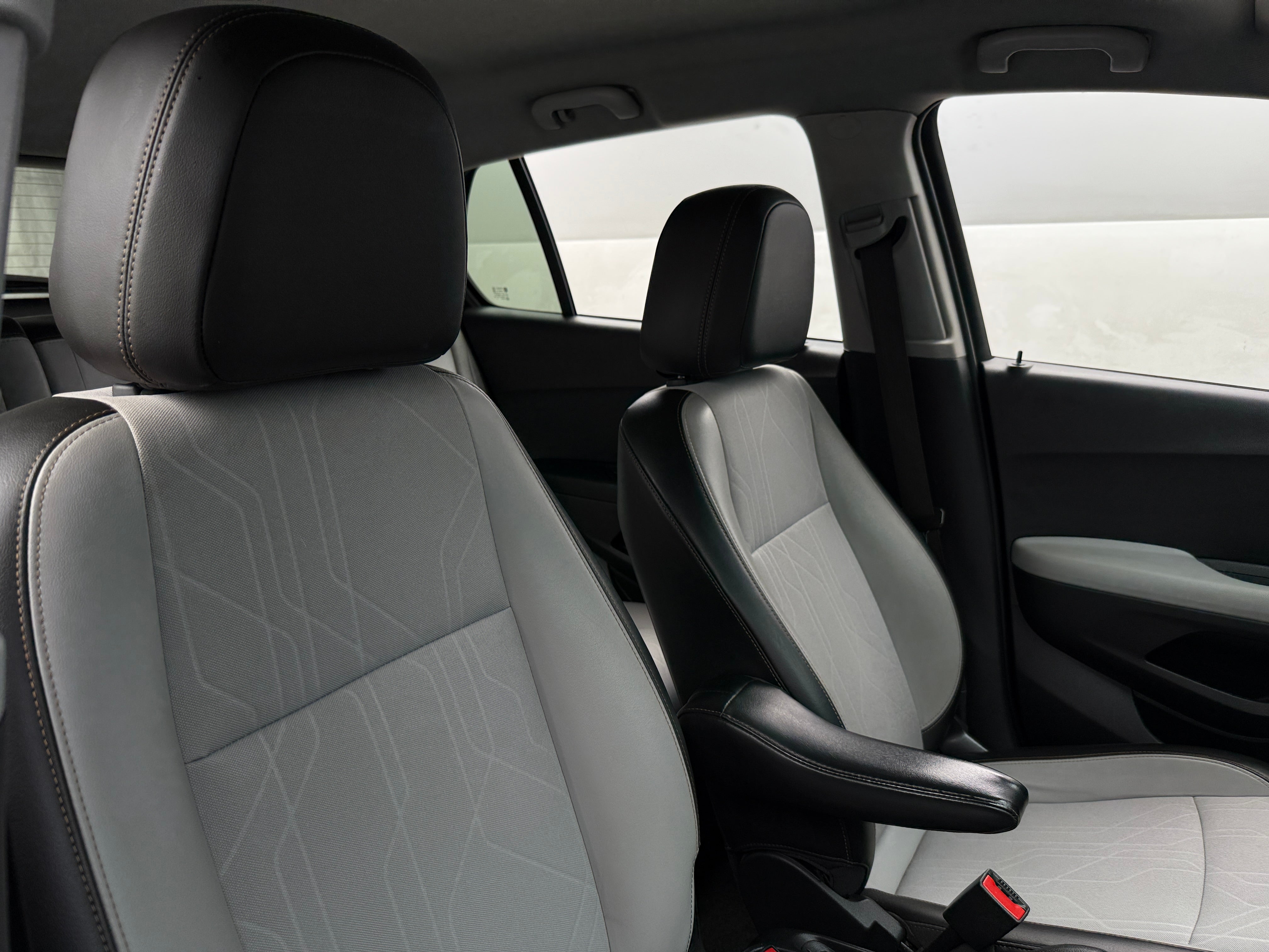 2021 Chevrolet Trax LT 2