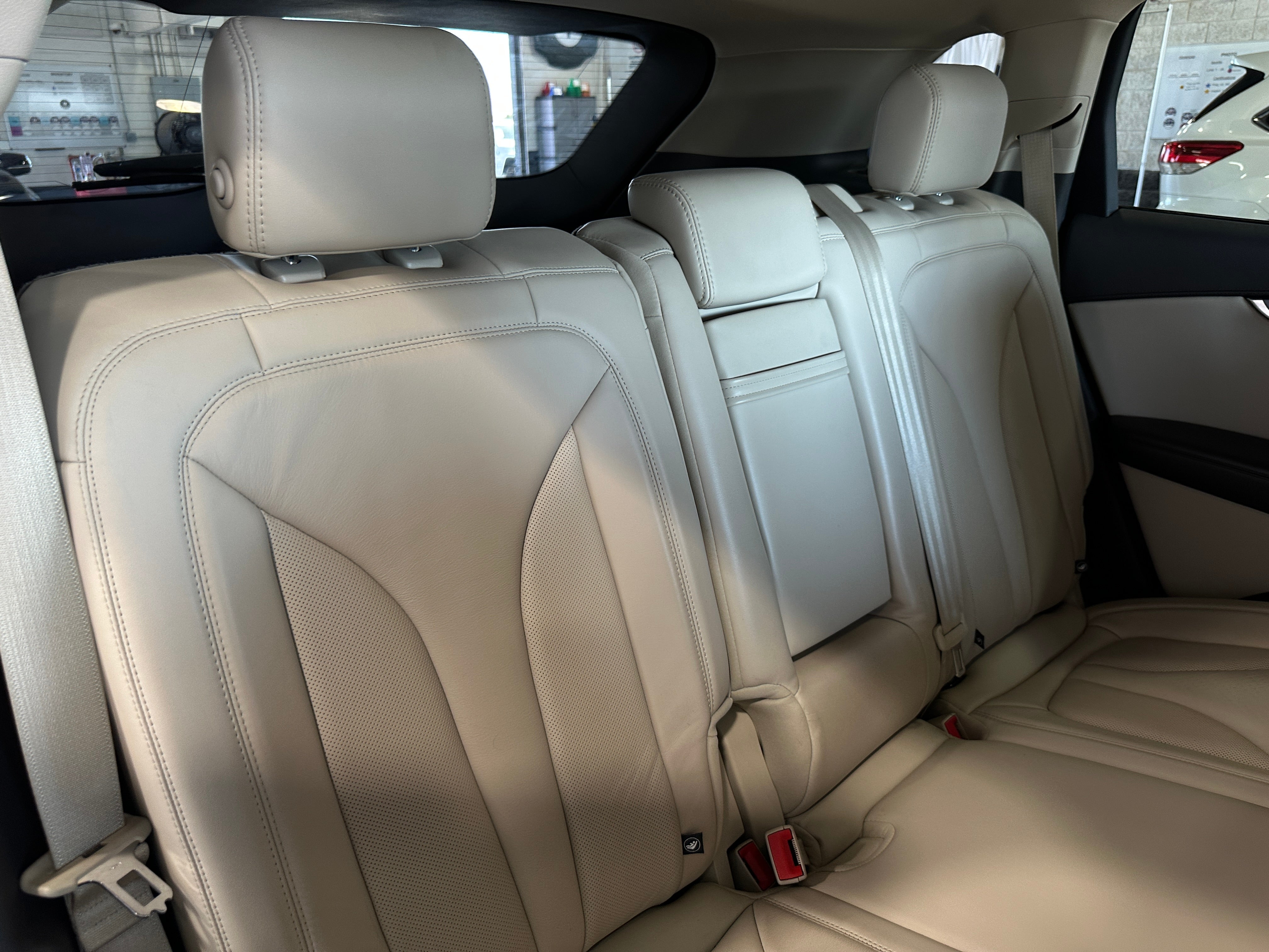 2019 Lincoln Nautilus Select 5