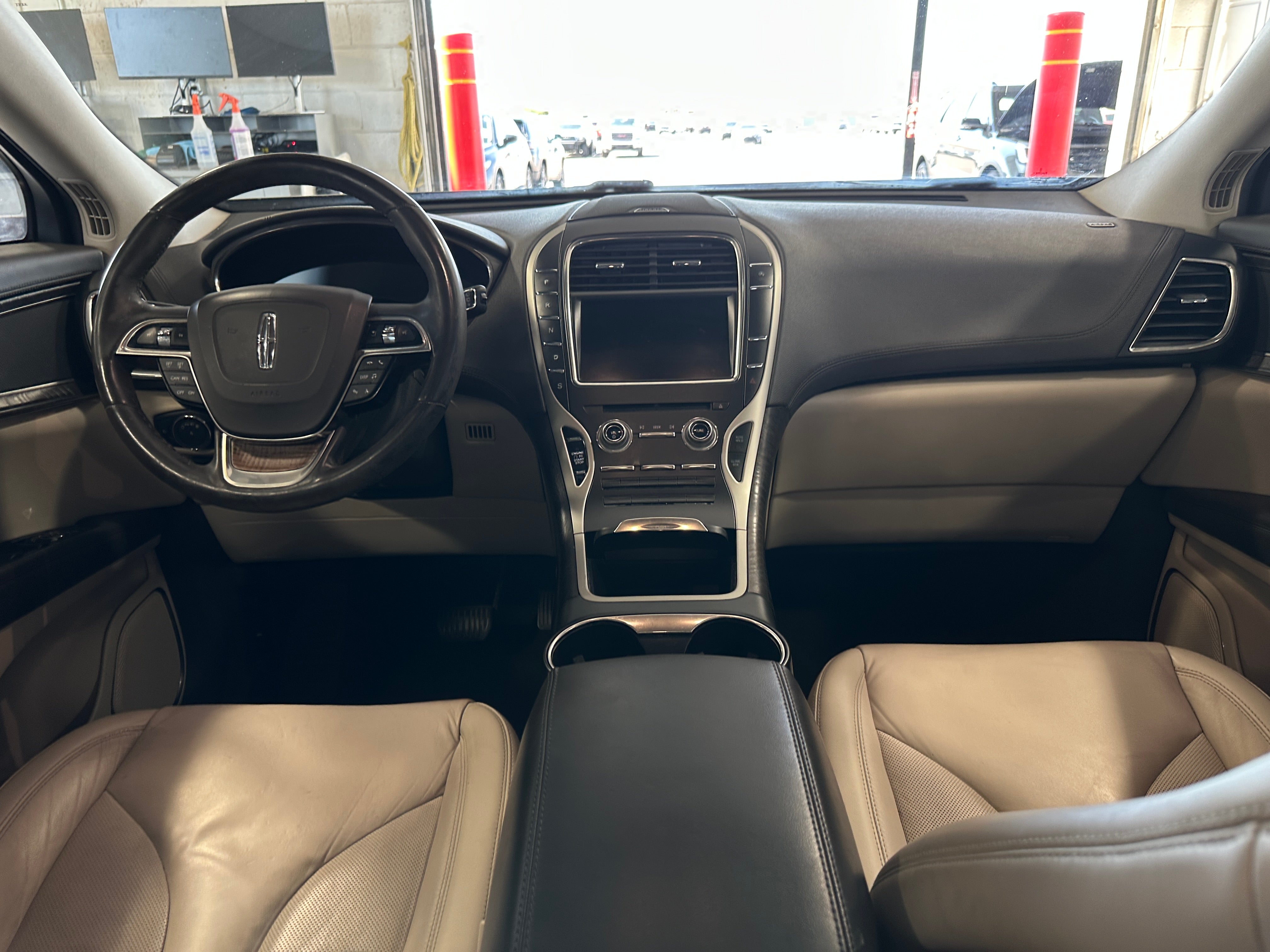 2019 Lincoln Nautilus Select 2