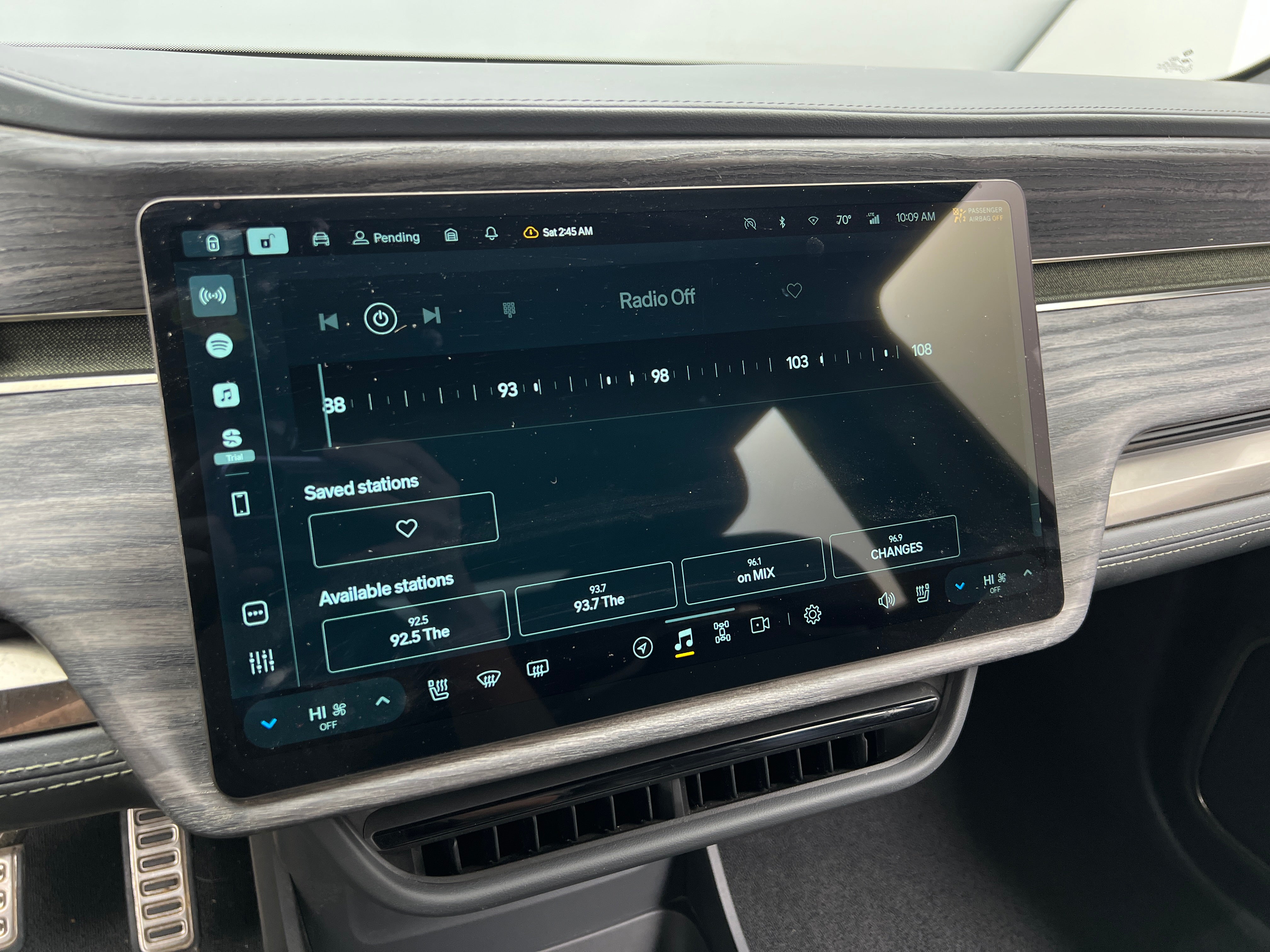 2022 Rivian R1T Adventure 3