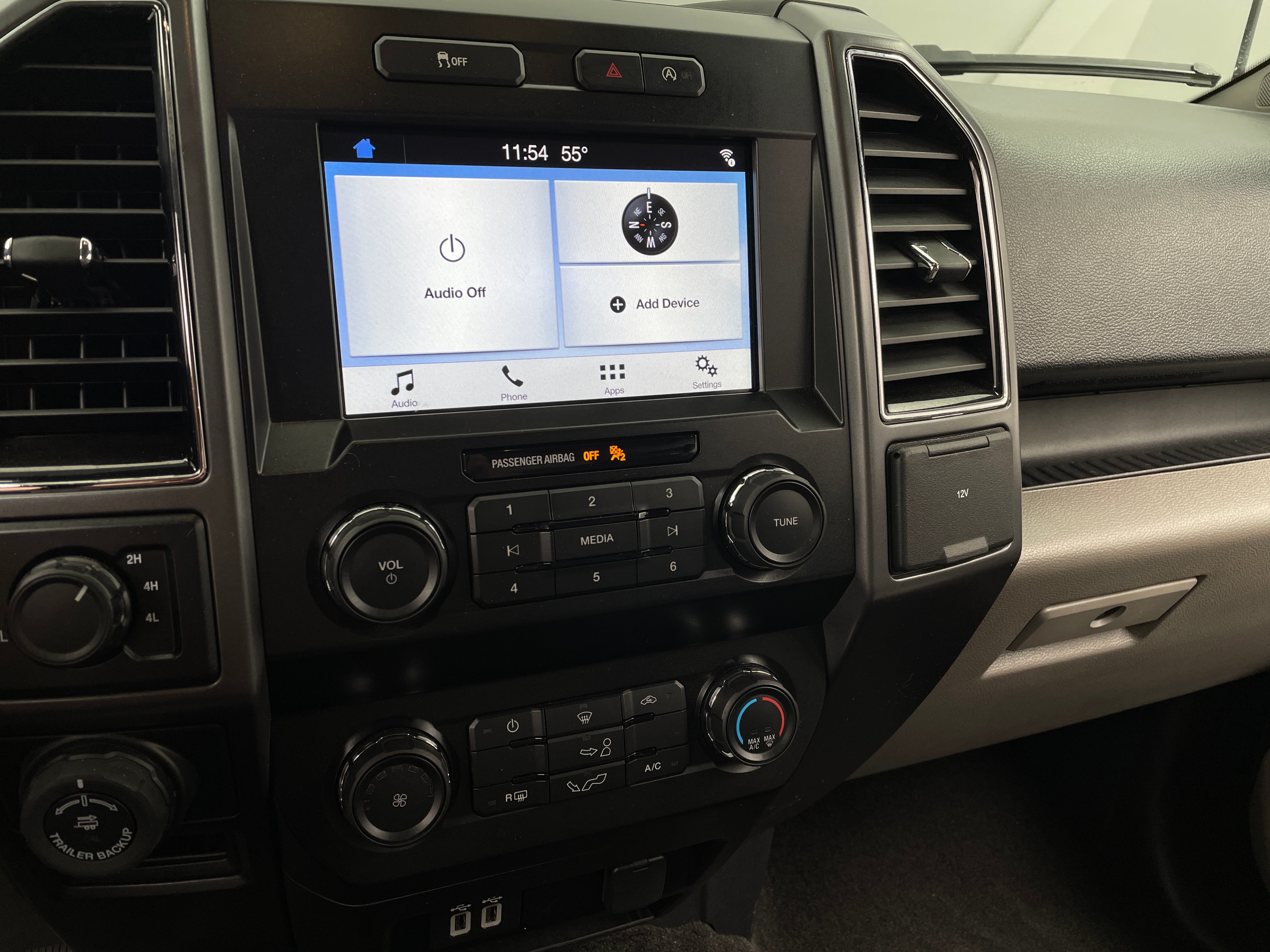 2019 Ford Econoline E-150 4