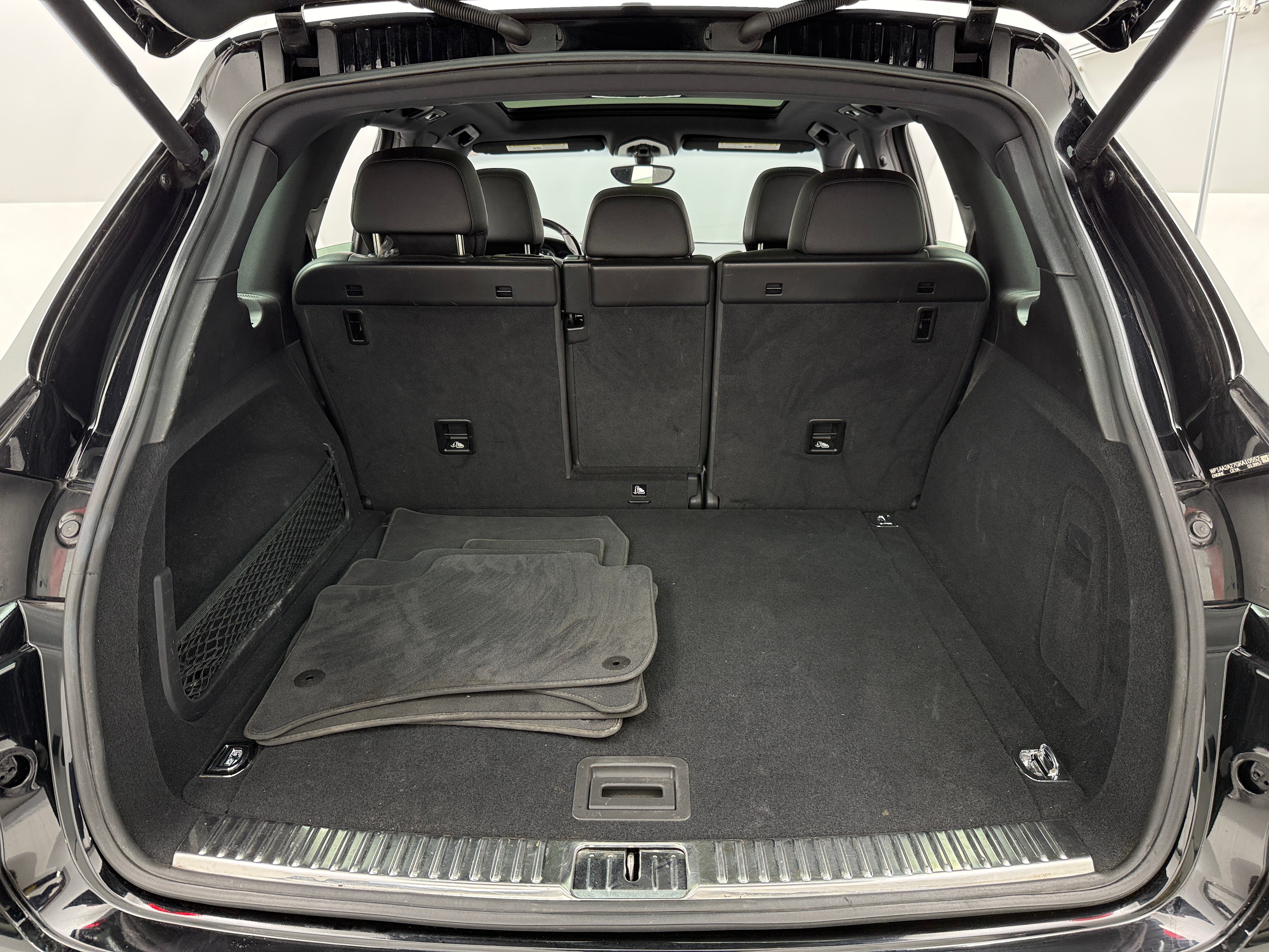 2016 Porsche Cayenne Base 7