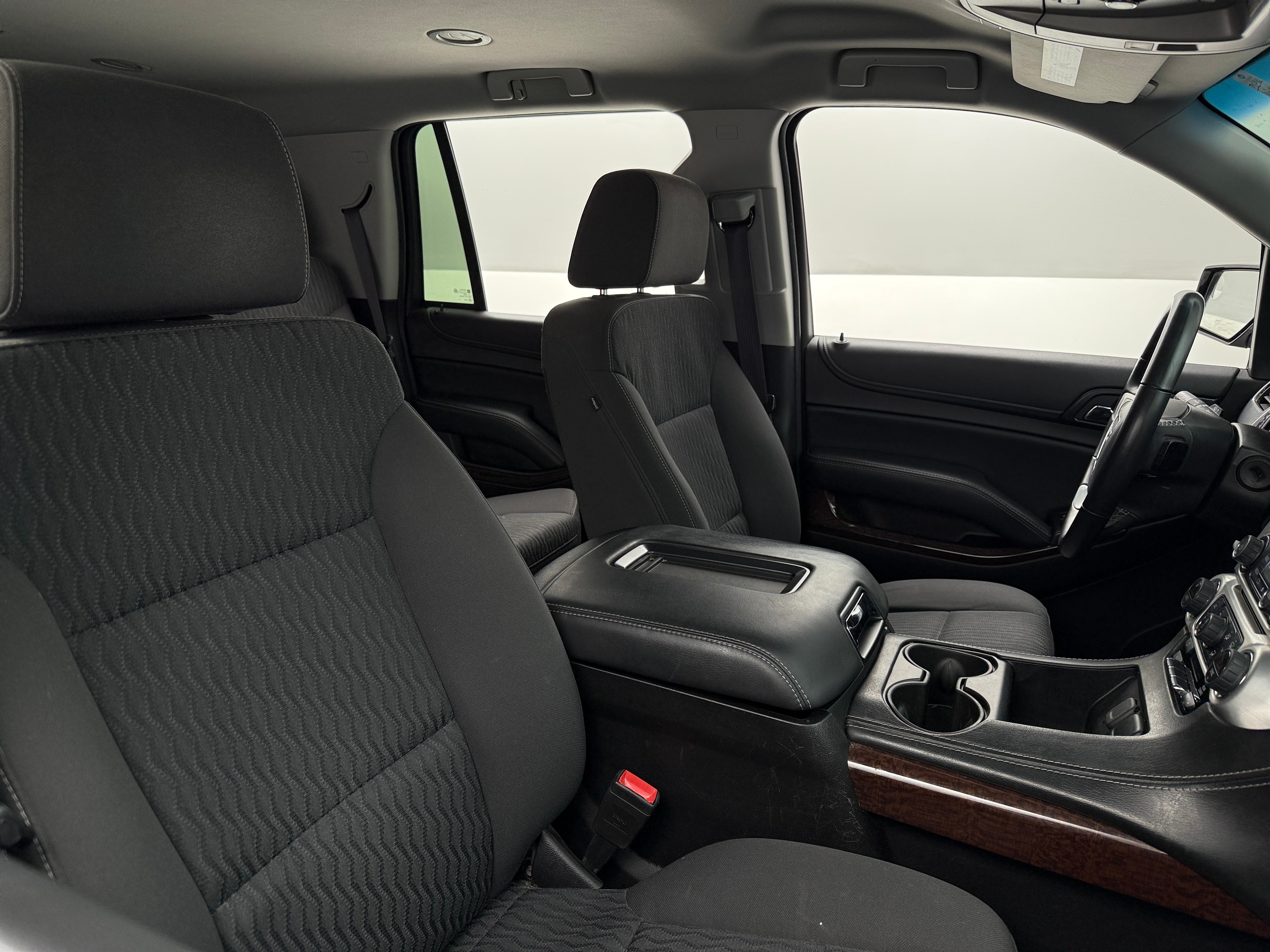 2017 GMC Yukon SLE 2