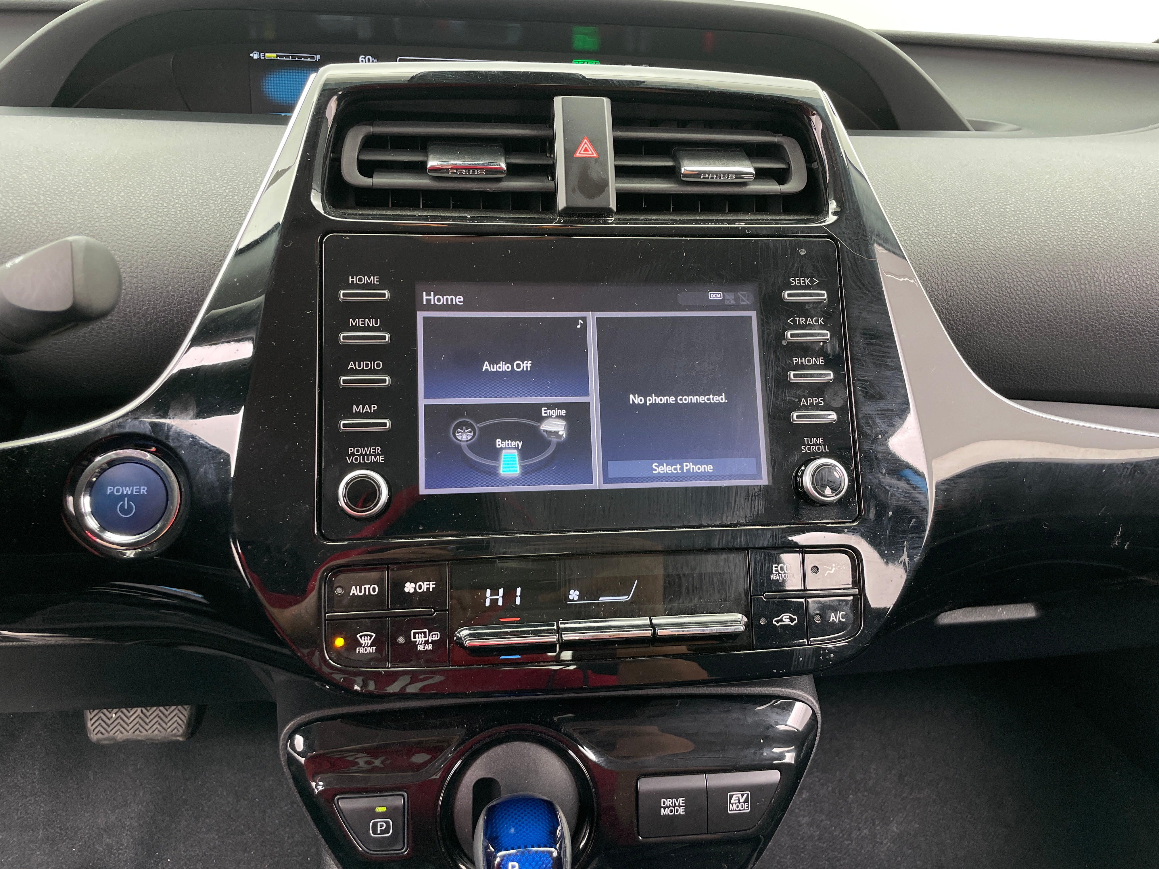 2020 Toyota Prius L Eco 4