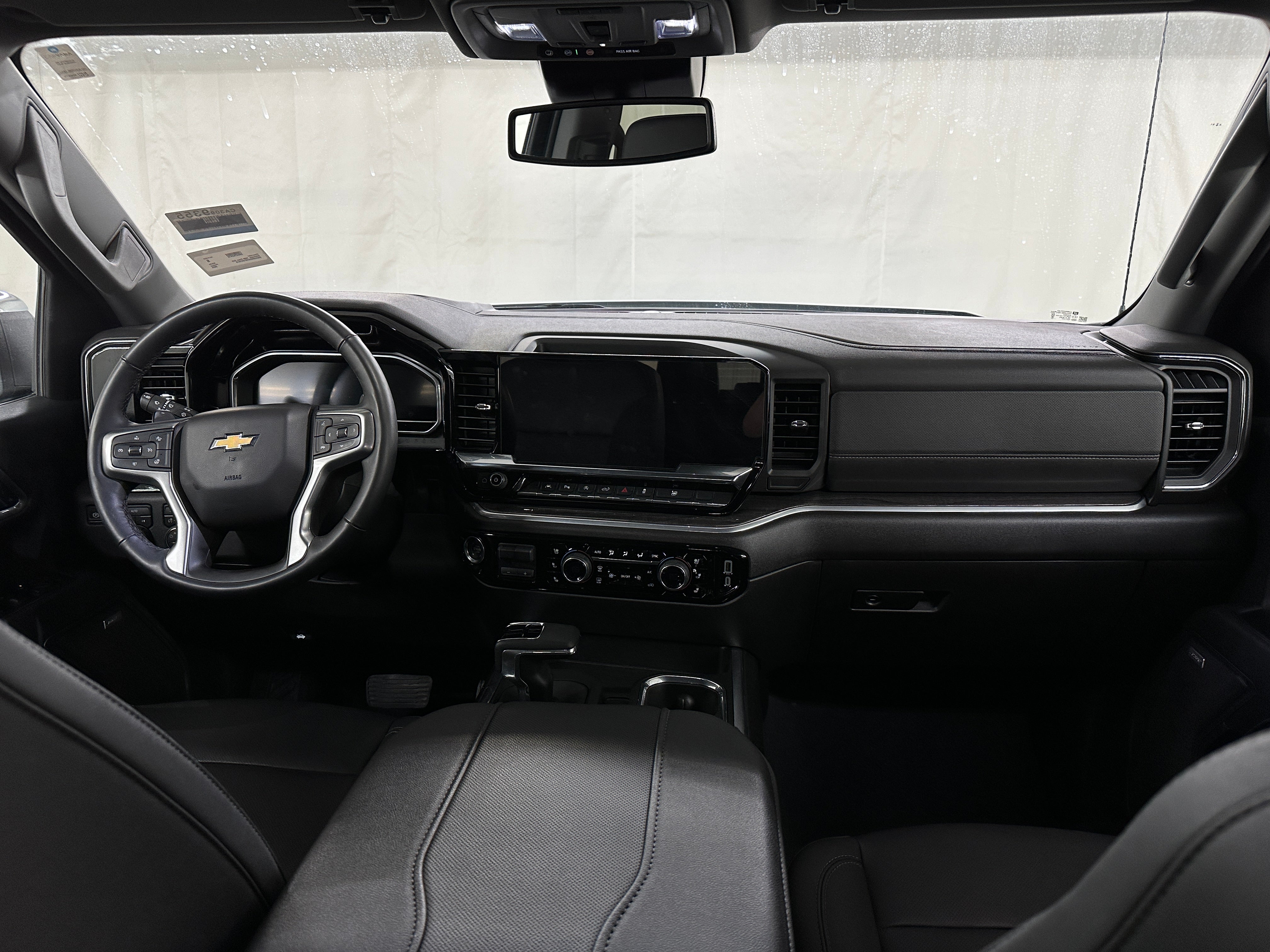 2024 Chevrolet Silverado 1500 LTZ 2