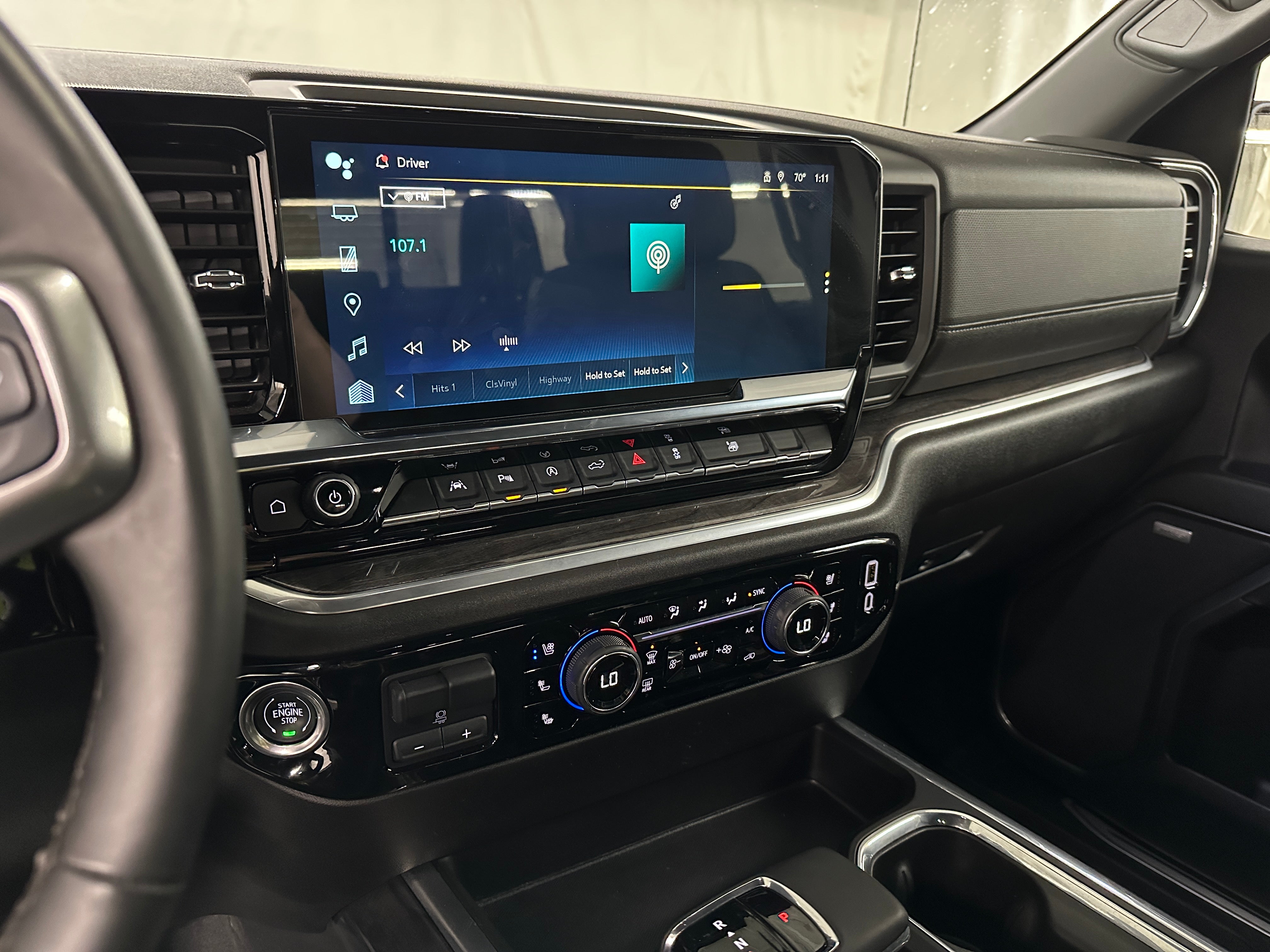 2024 Chevrolet Silverado 1500 LTZ 3
