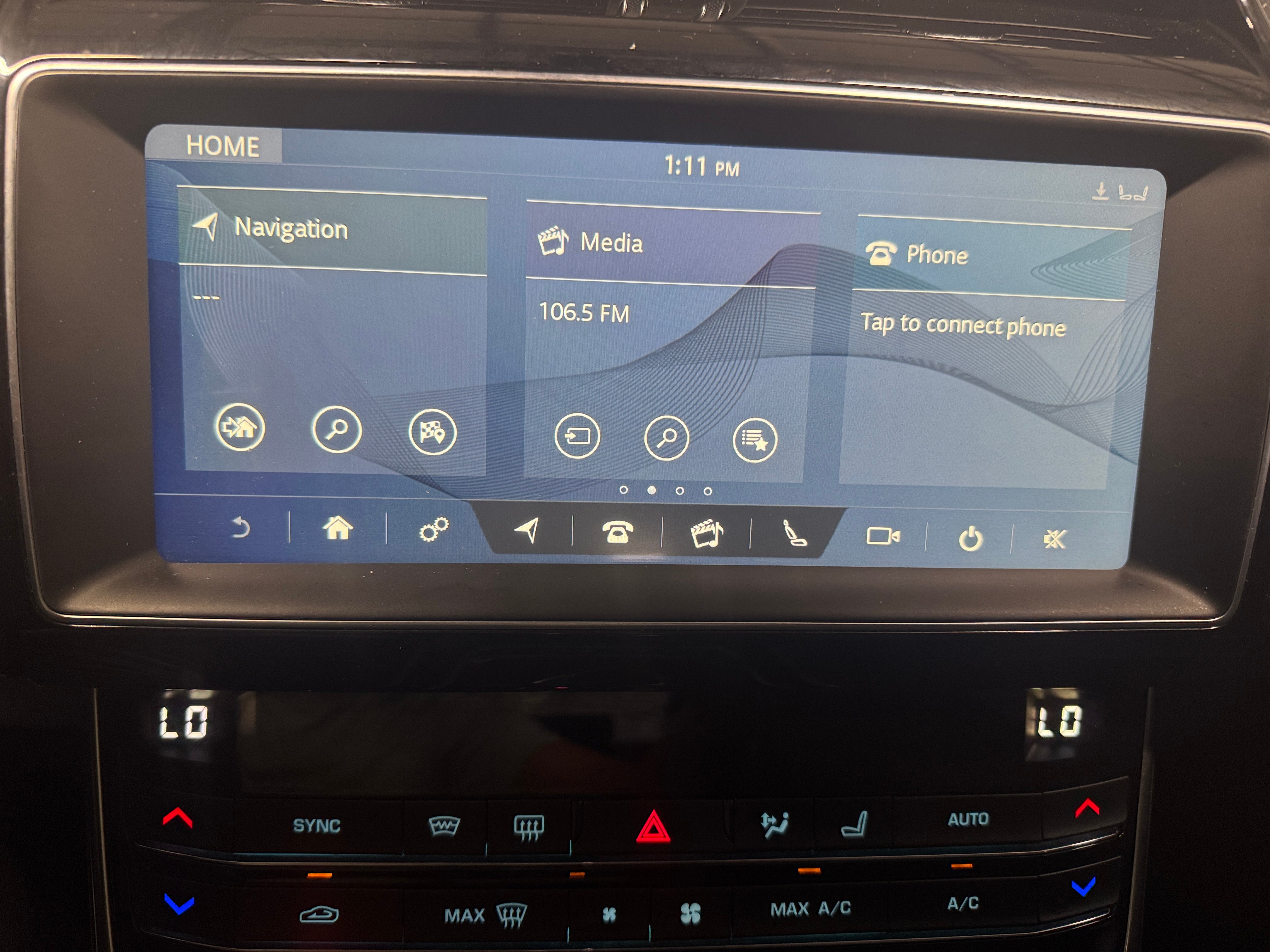 2019 Jaguar XE Premium 3