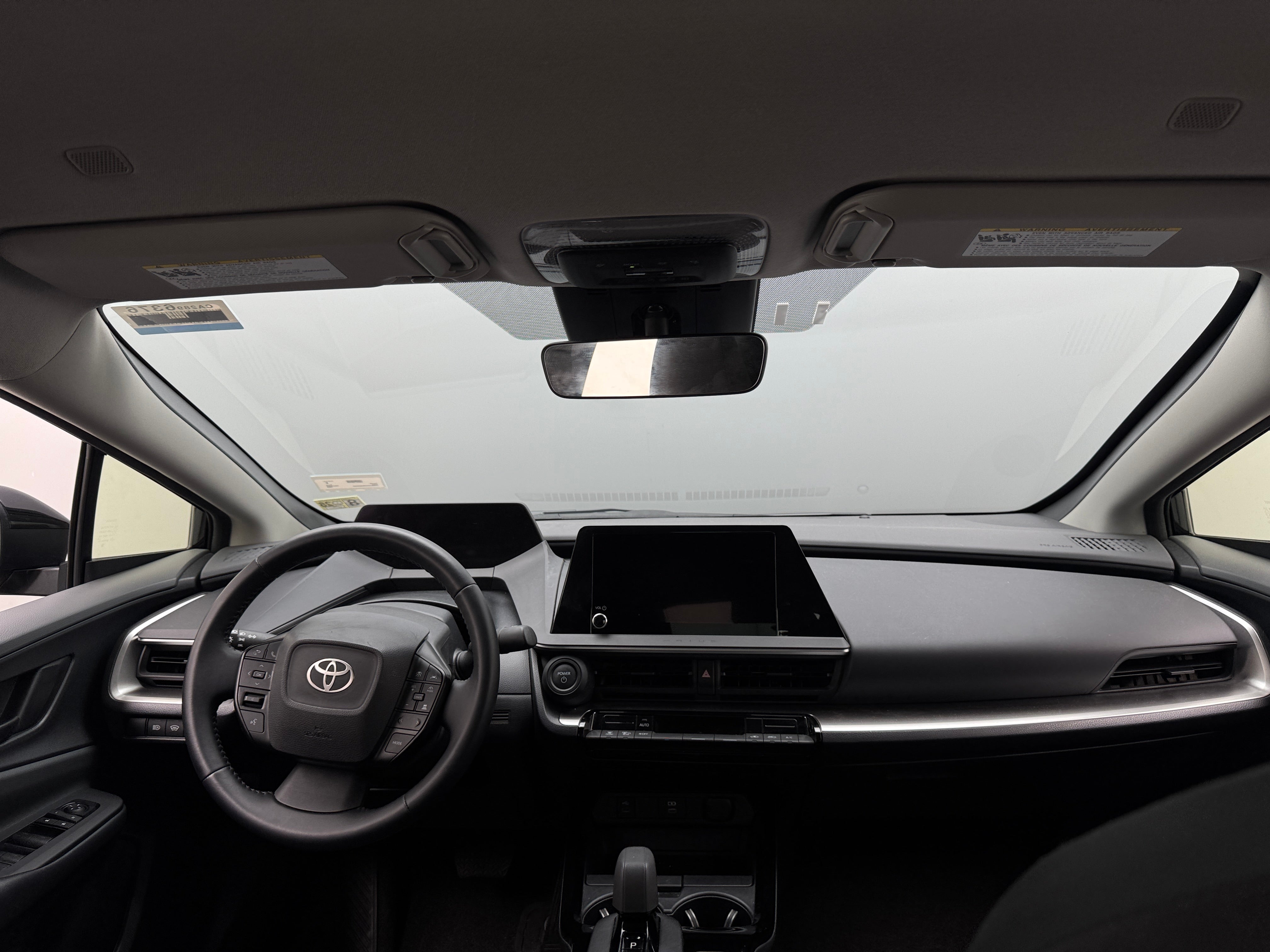 2024 Toyota Prius LE 3