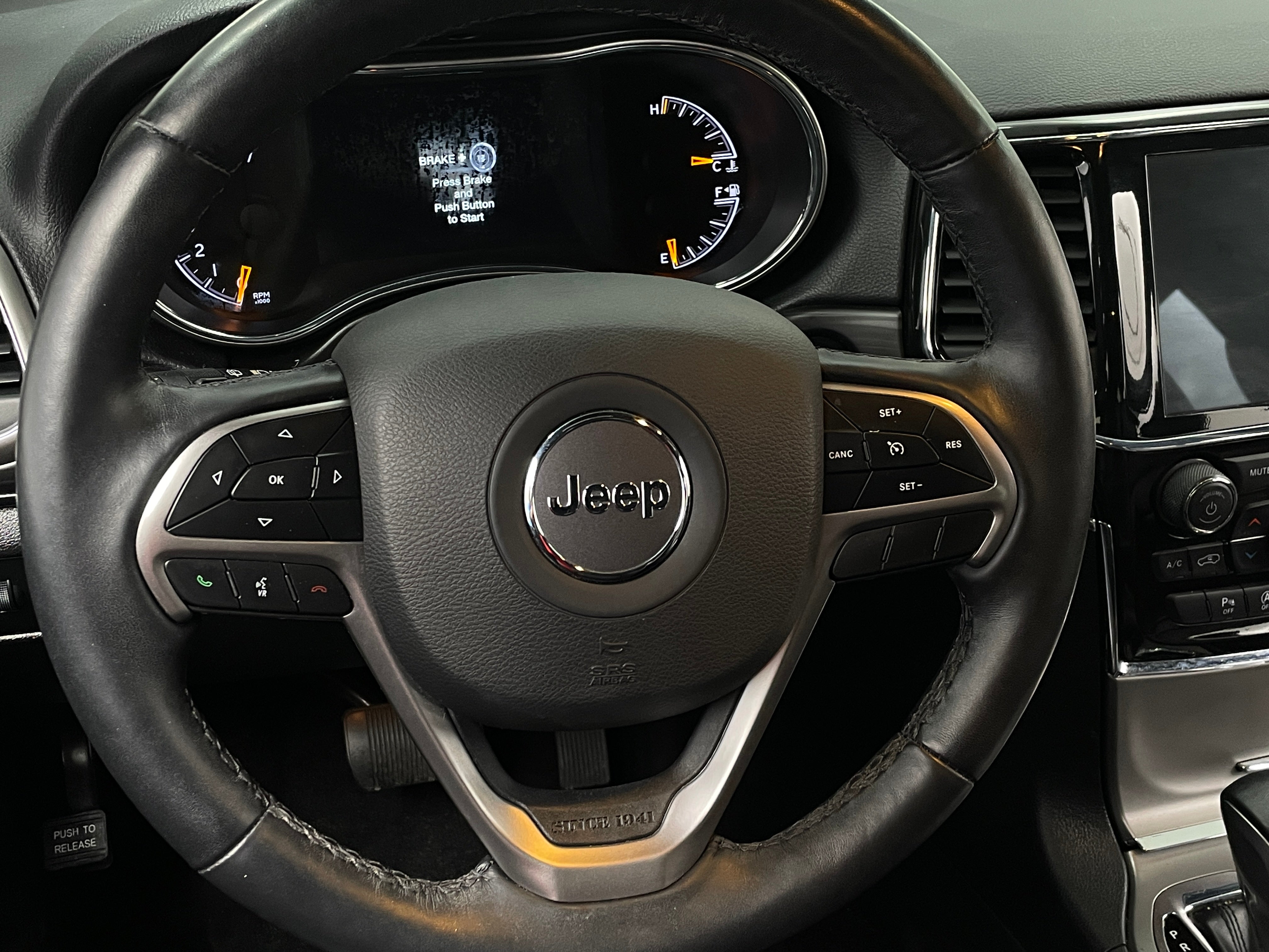 2022 Jeep Grand Cherokee Limited Edition 4