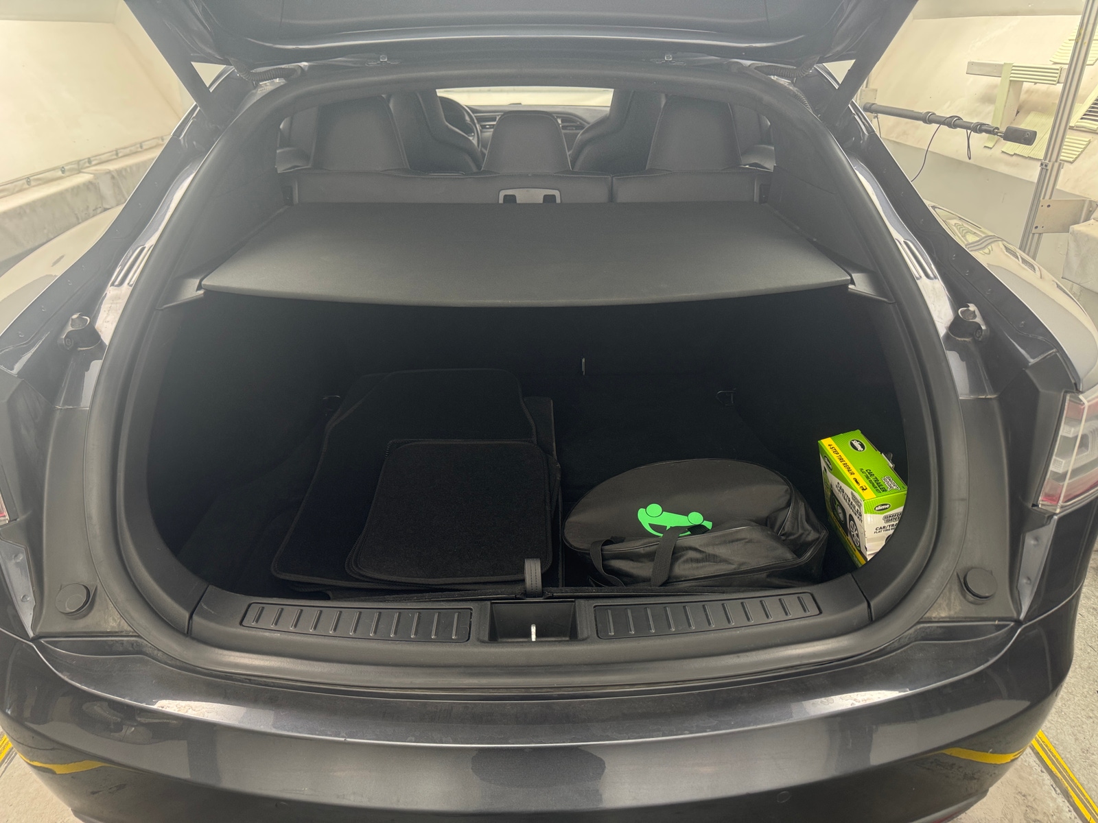 Thumbnail: 2015 Tesla Model S - 6