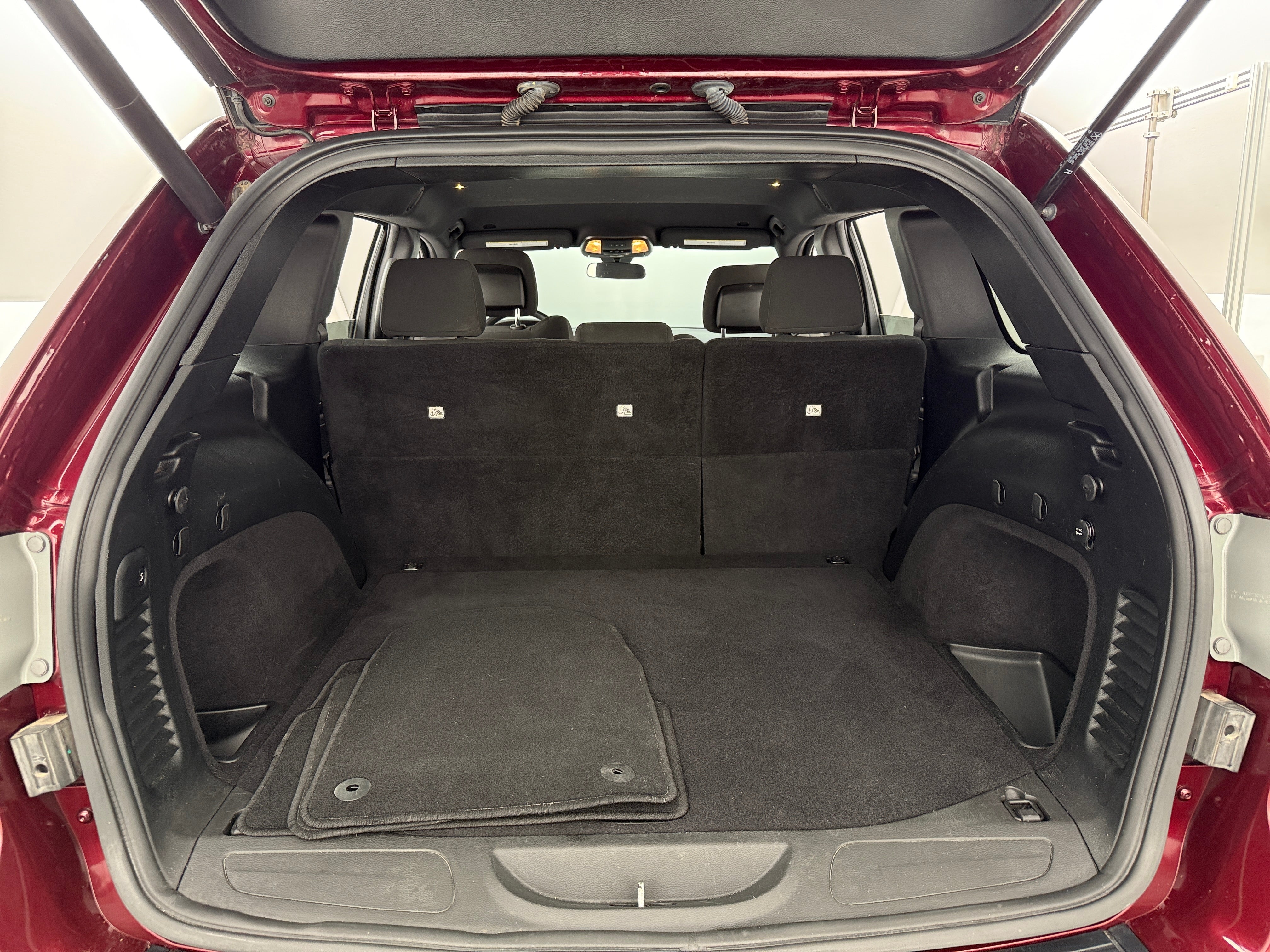 2019 Jeep Grand Cherokee Laredo 7