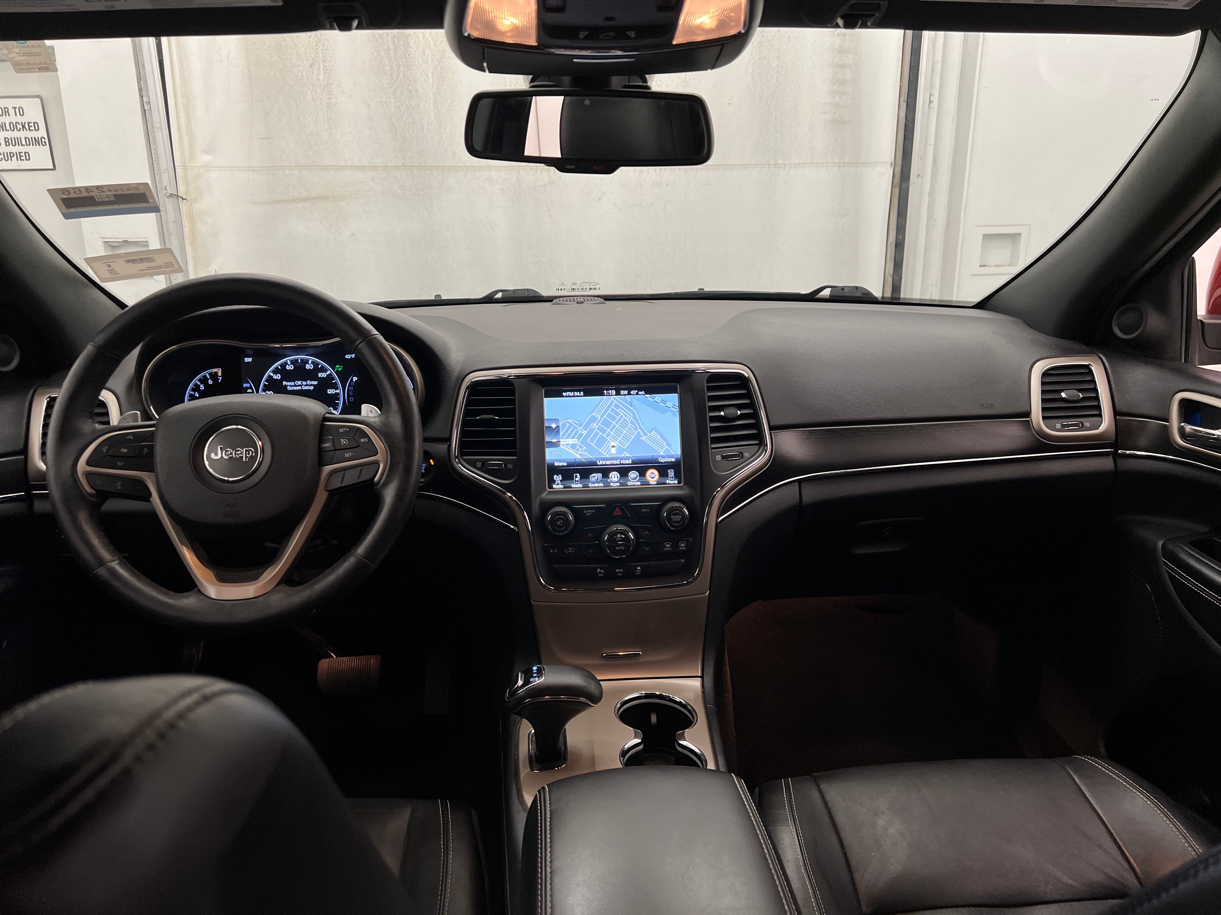 2014 Jeep Grand Cherokee Limited Edition 2